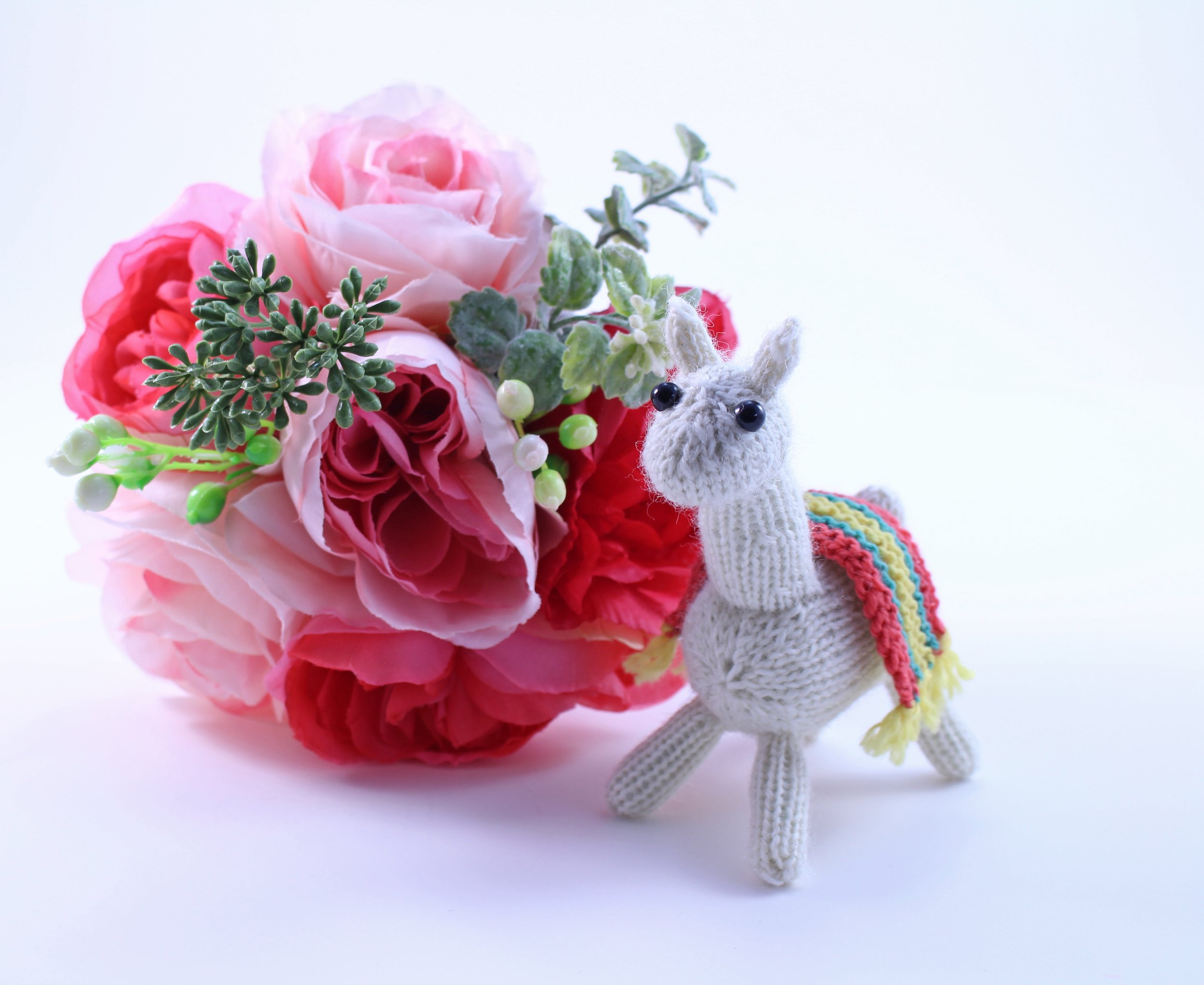 llamawithbouquet.jpg