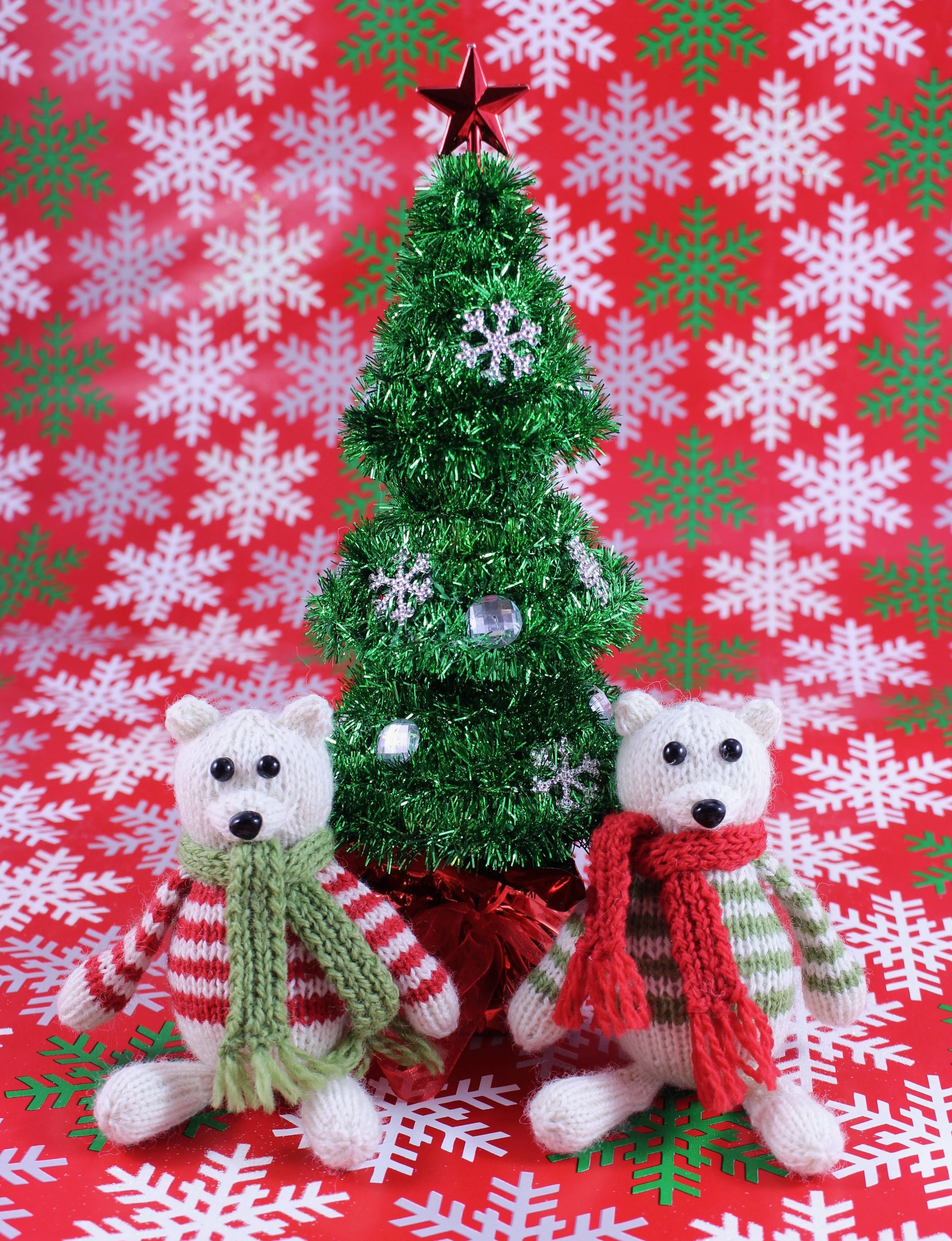 WickedlyPeacefulPolarBearKnittedChristmasOrnamentWithDecoratedTree.jpg