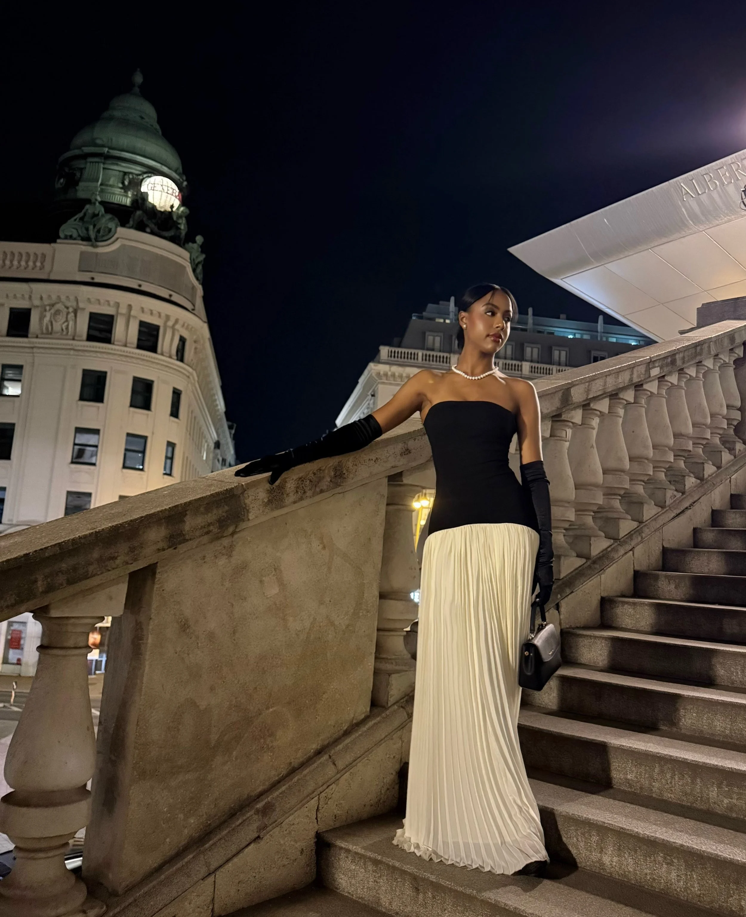 Vienna opera nights in the Blair Chiffon.
Structured, black tube bodice with stretch, and pleated and flowing cream skirt&mdash; its the kind of outfit that makes an evening feel cinematic 🖤
&bull;
&bull;
&bull;
#eveningstyle #elevatedstyle #capsule