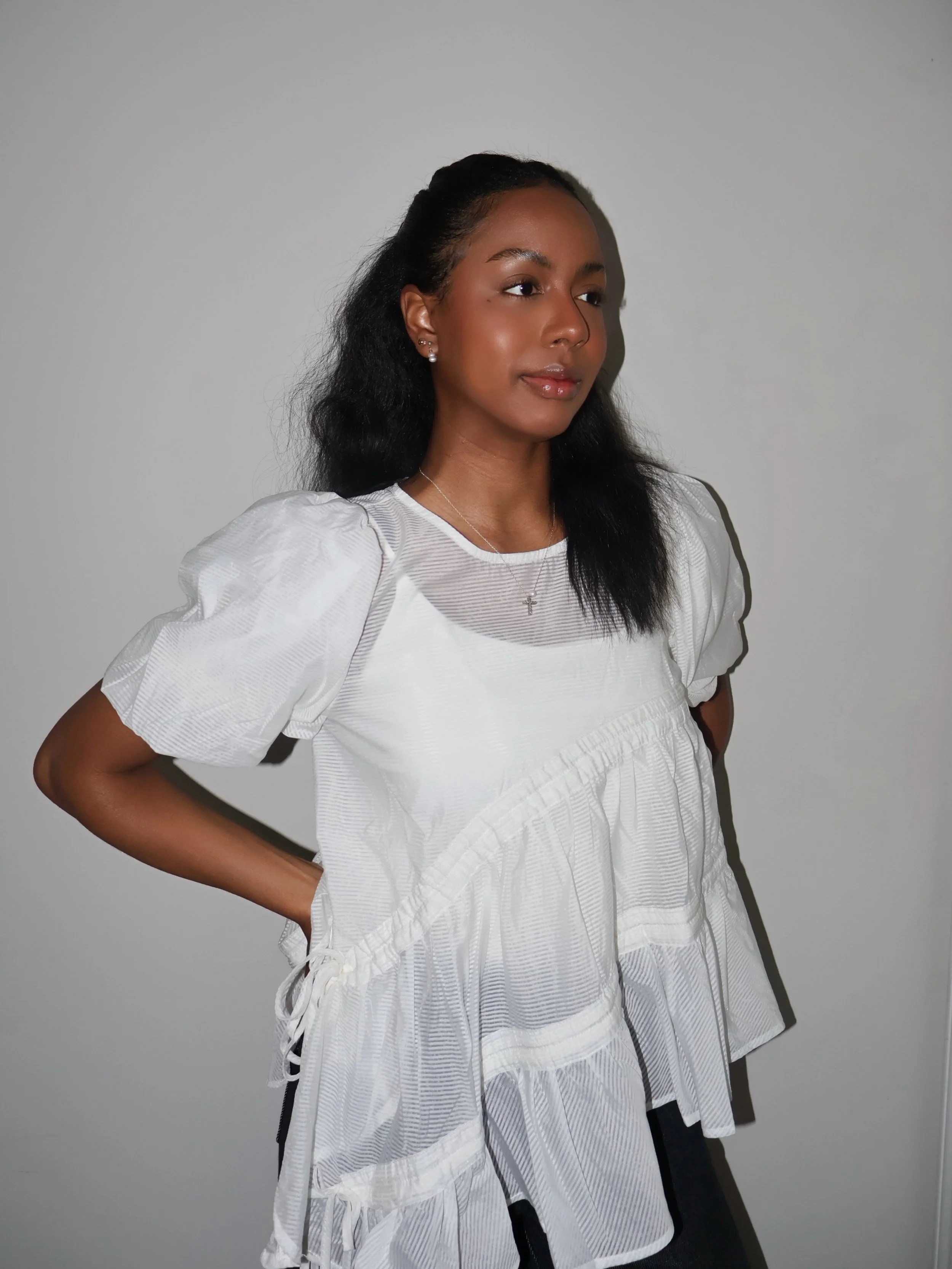 In love with the way the Grace Blouse lays&mdash; so easy to look put together without thinking too hard about your outfit 🪽
&bull;
&bull;
&bull;
&bull;
#modestfashion #femininefashion #churchoutfit #capsulewardobe