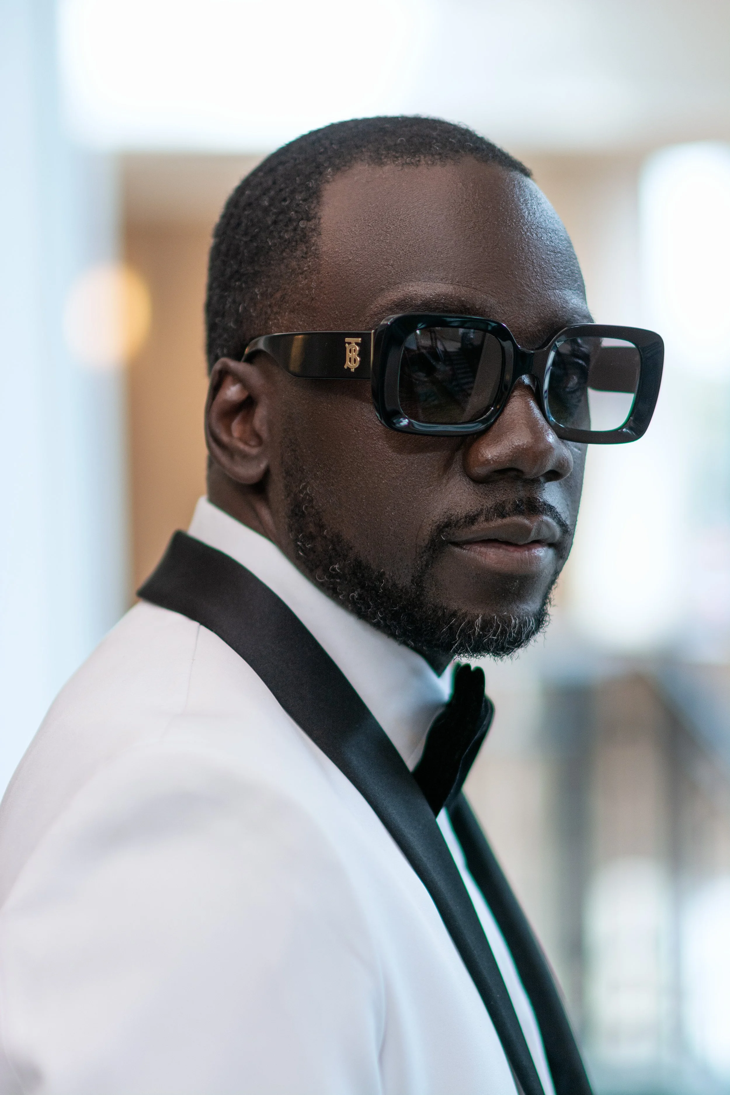 Alicia & Jay - Cheers to More 6.jpg