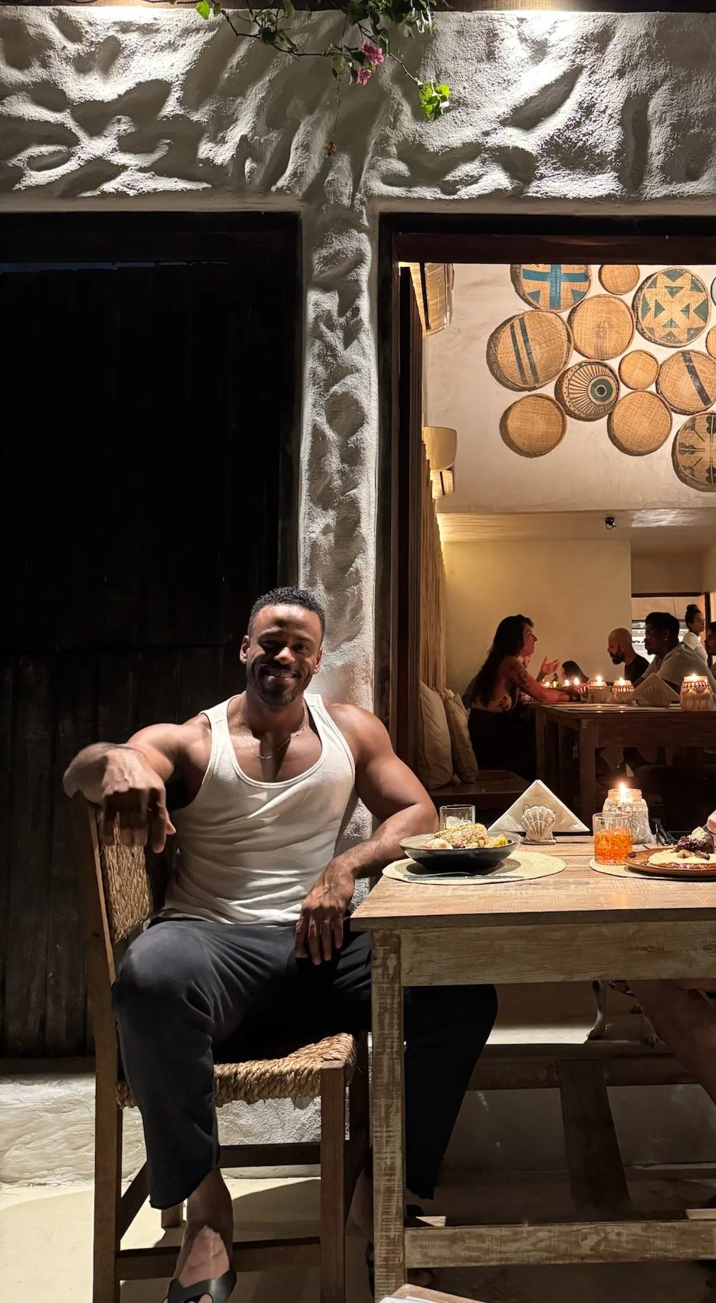 Odara: Sofisticação Gastronômica Entre o Rio e o Mar no Coração de Caraíva