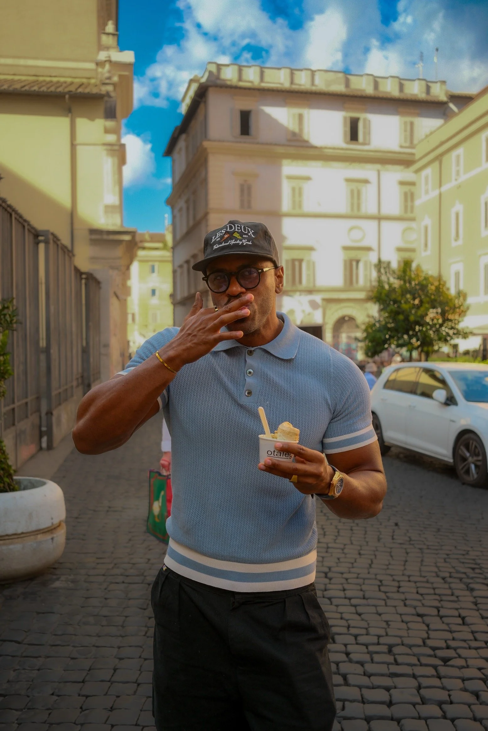 Renan Soulza Criador de Conteudo -Moda -Italia Roma- fotografia bone baseball cap LES DEUX.JPG