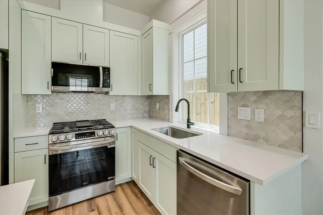 236N Interior 2.webp