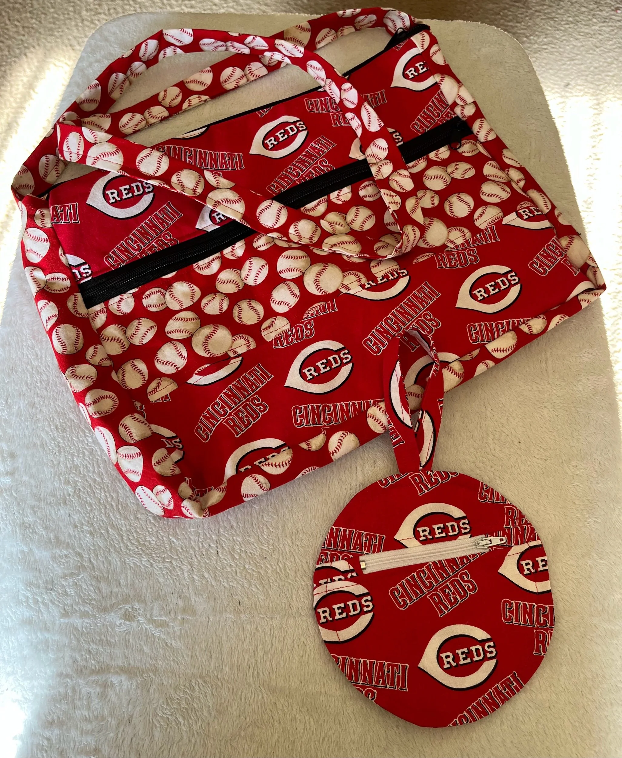 Cincinnati Reds Handbag and Wristlet