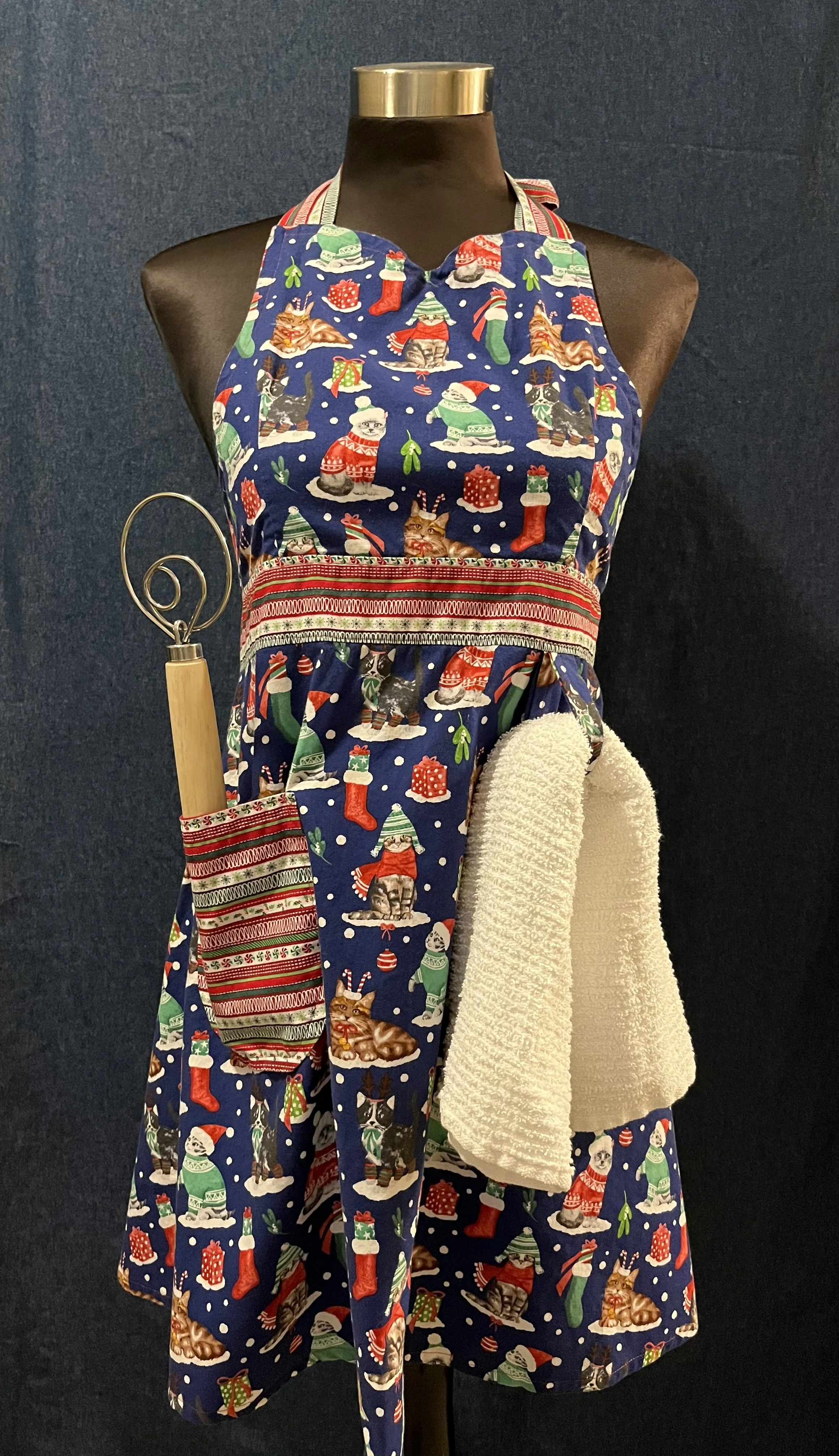 Christmas Cat Apron (Blue)