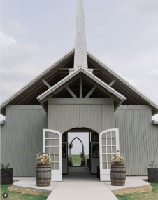 The Allen Farmhouse in New Braunfels, TX | 300 capacity | contact Cassie at (830) 358-333