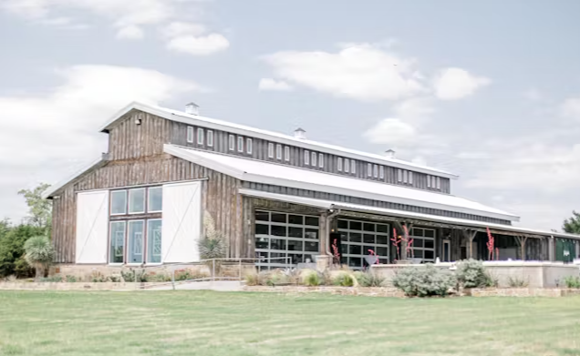 Camp Hideaway in Fredericksburg, TX |
Event Capacity 225 | Contact: 830-992-0001
