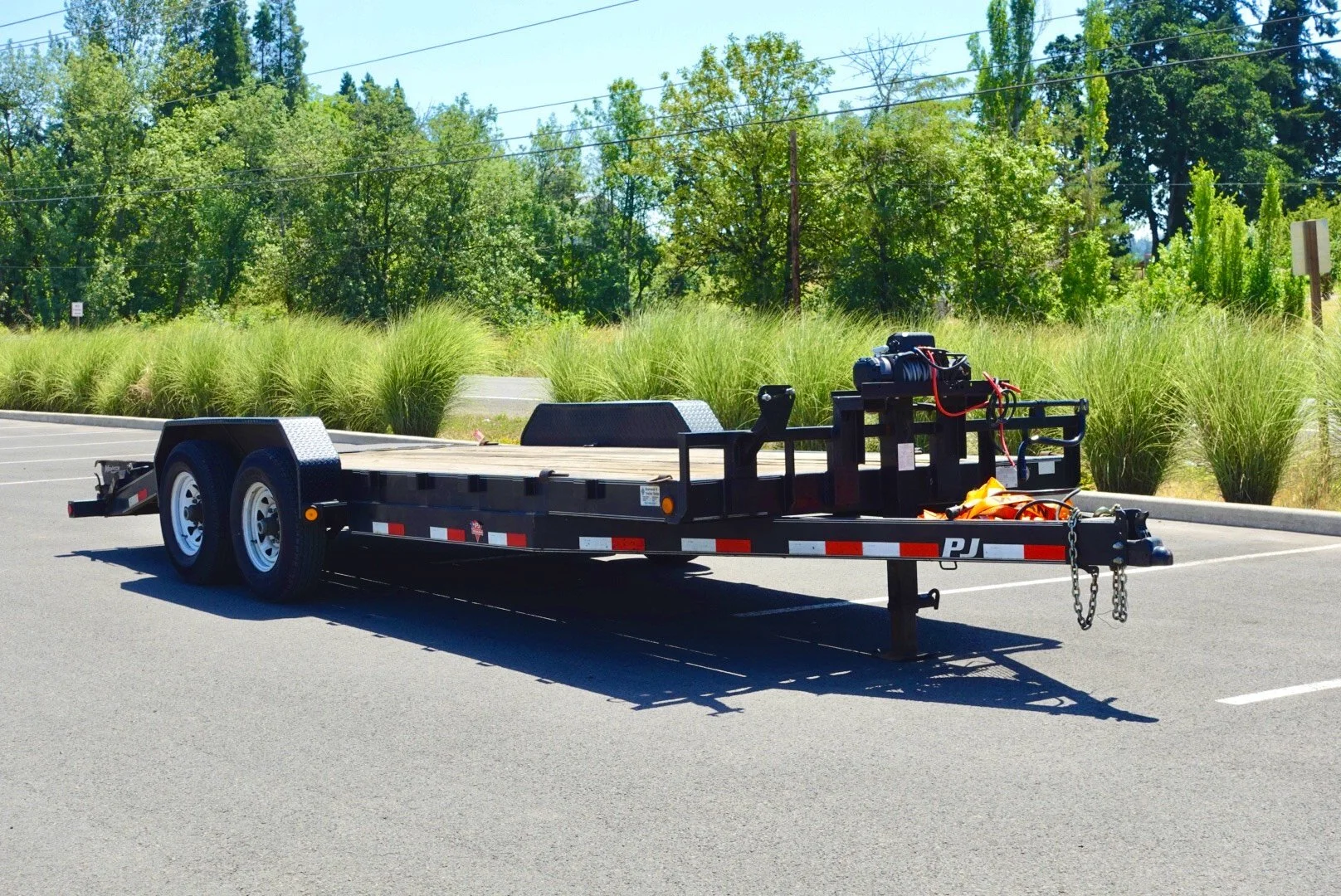 EQUIPMENT TRAILER 20 X 7 FT.