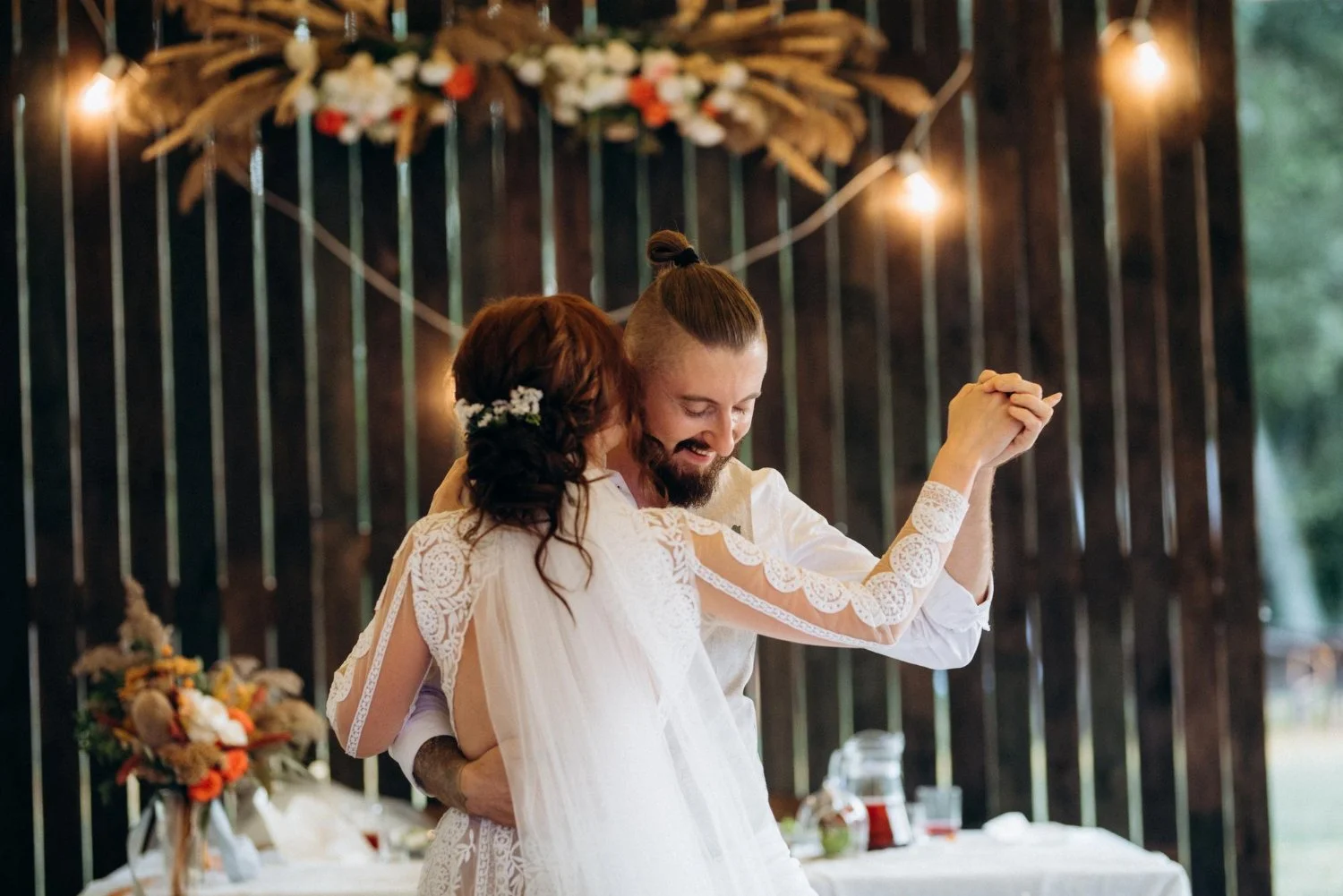 DJ-Approved Playlist Templates for Different Wedding Vibes (Chill)