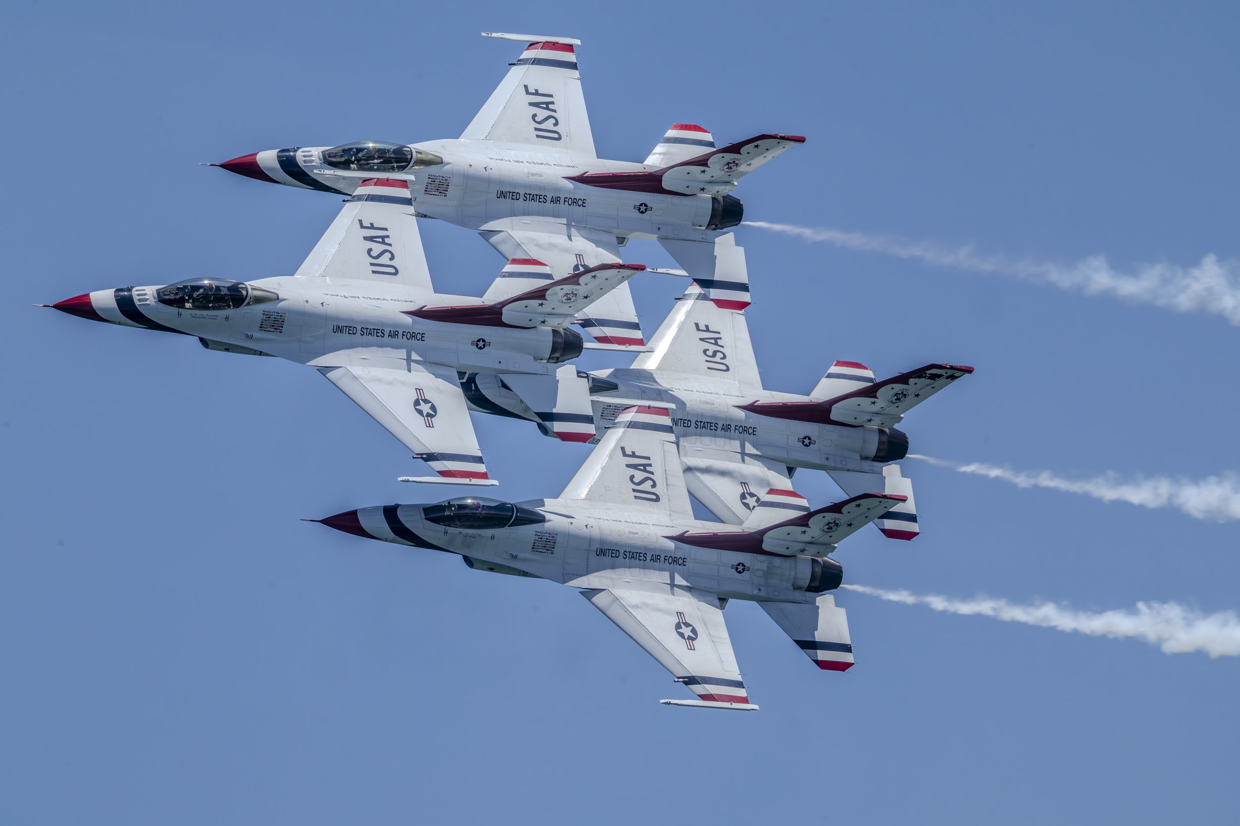 4 f16.jpeg