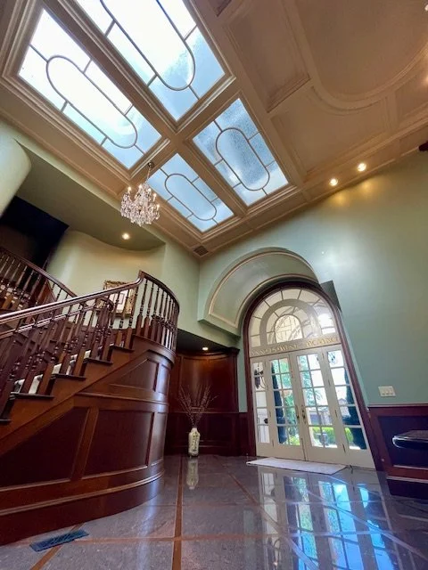 foyer.jpg