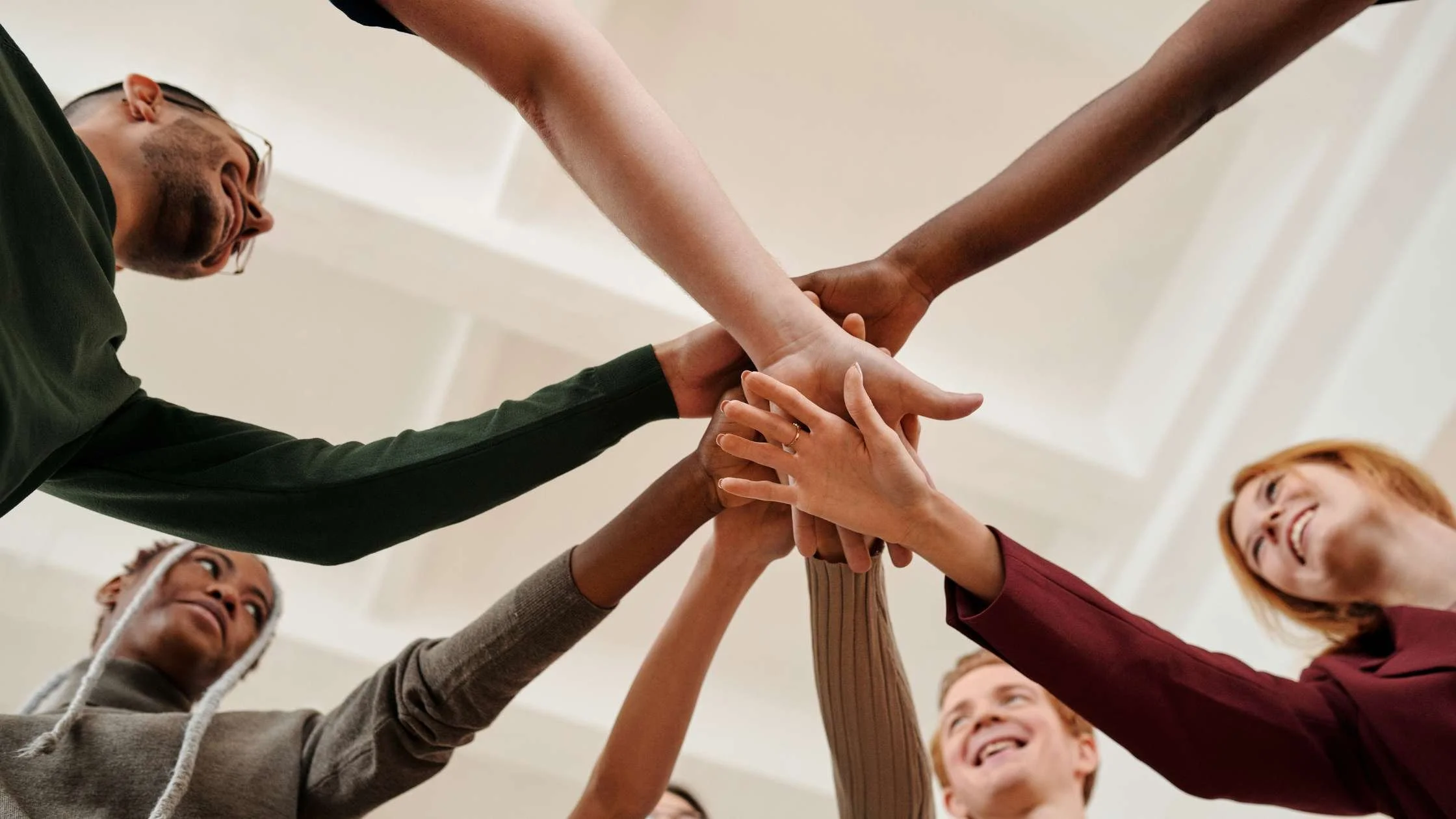 What is Team Cohesion? 2025 Guide to Building Unity | Carly Caminiti