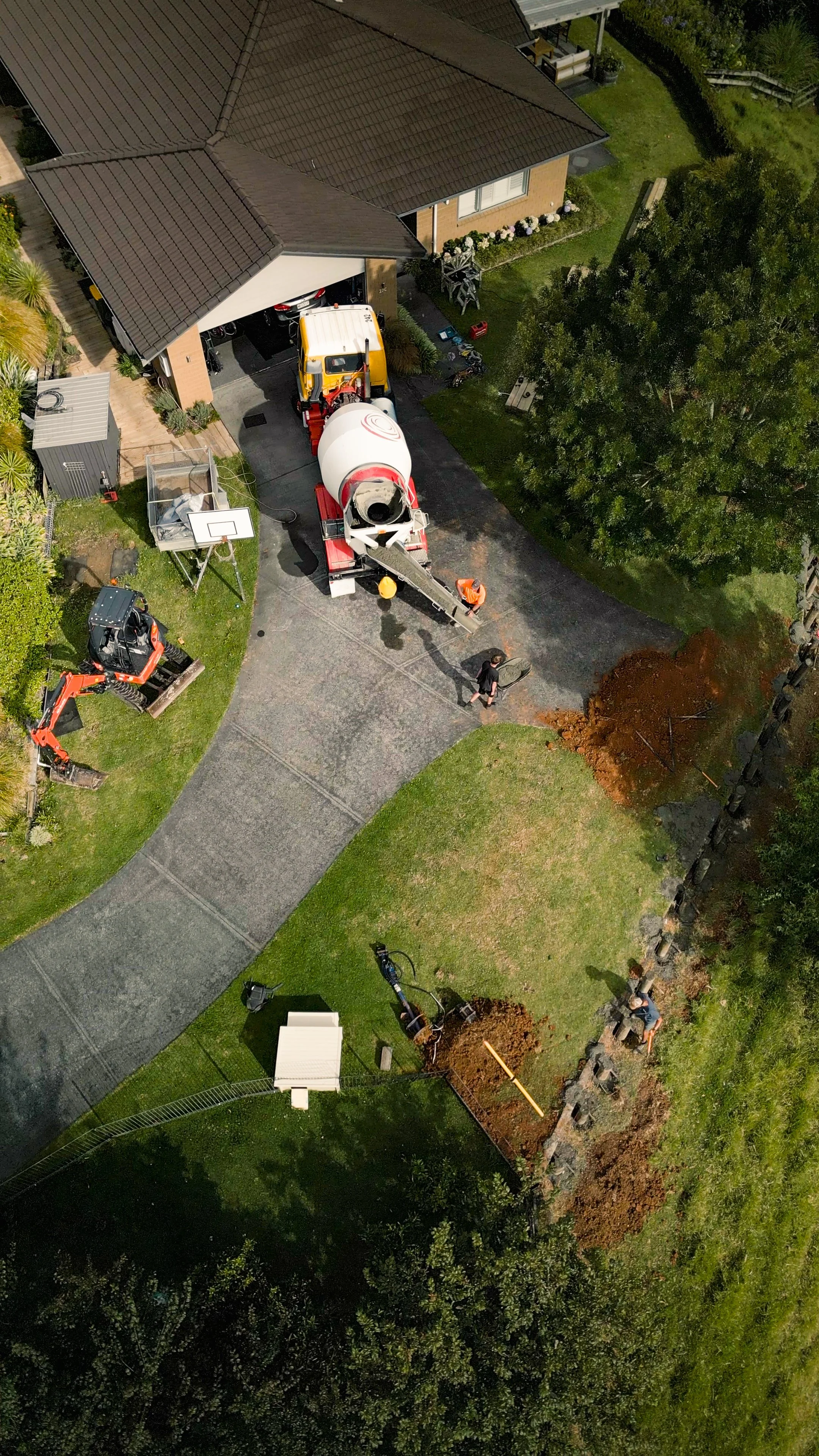 Retaining wall replacement in Mahurangi, improving stability and enhancing the landscape.