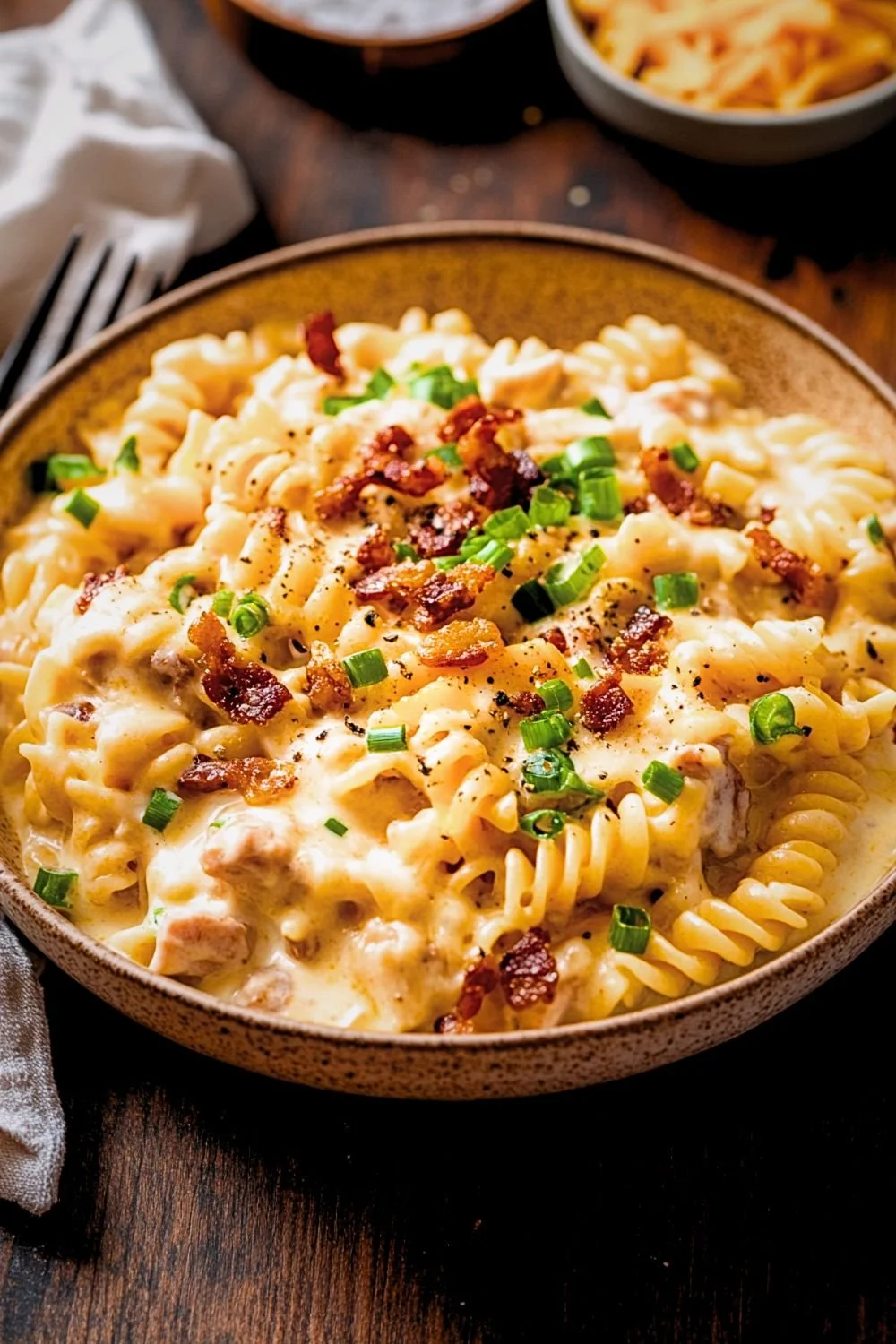 Easy one-pot creamy chicken bacon ranch pasta recipe — 30-minute weeknight dinner with crispy bacon and ranch cream sauce