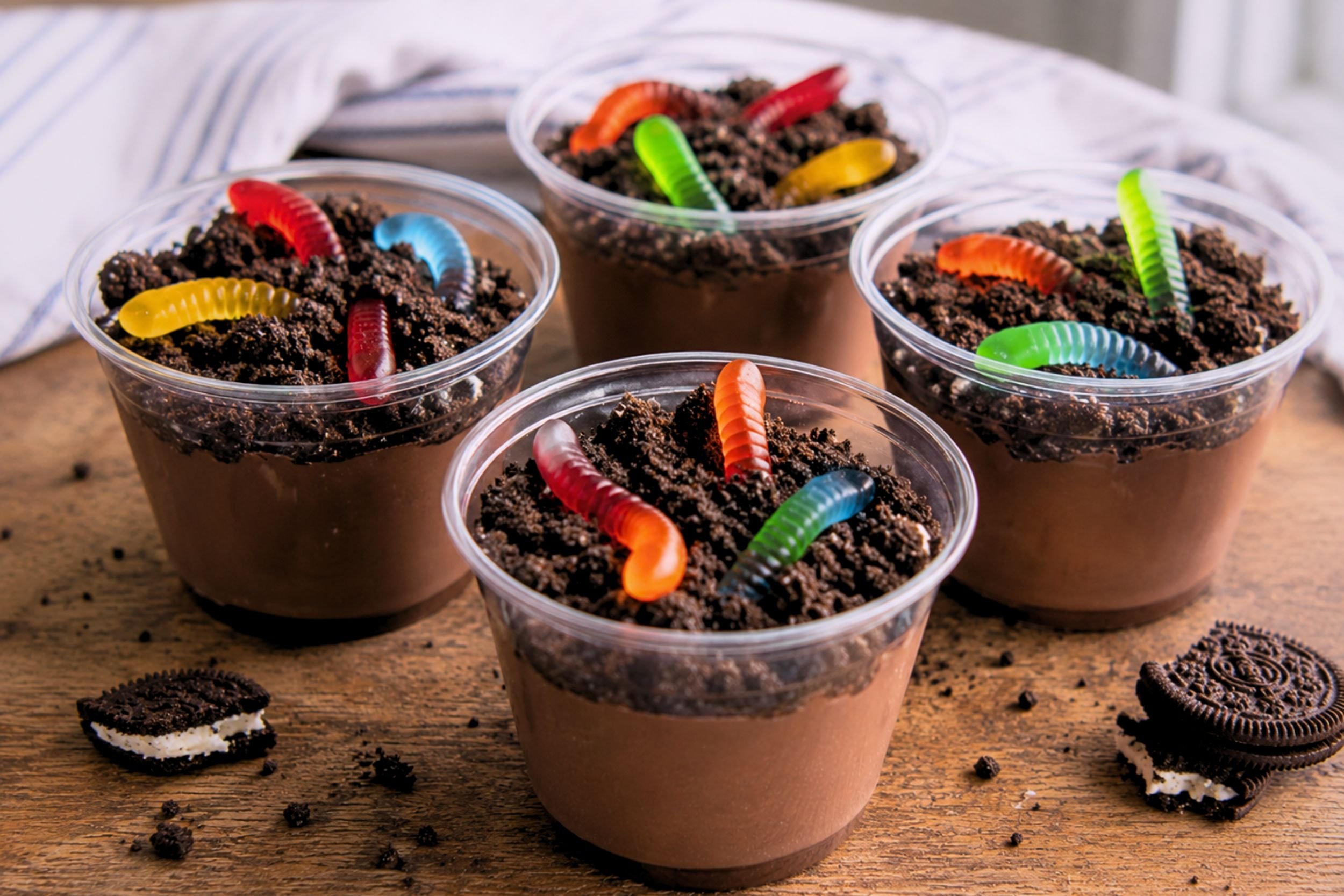 Dirt Pudding Cups (With Oreo Crumbs and Gummy Worms)