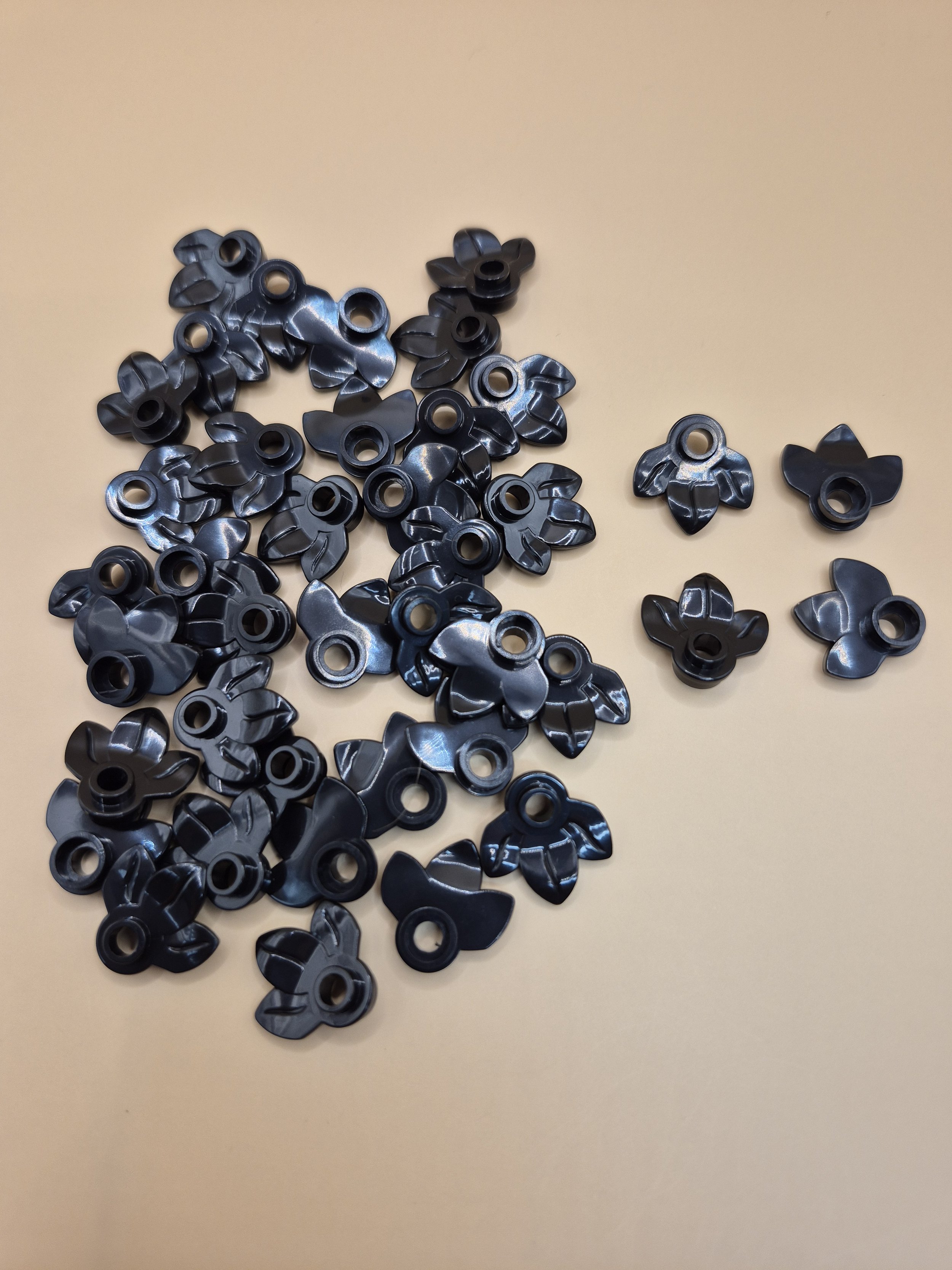 Black Leaf for lei parts
