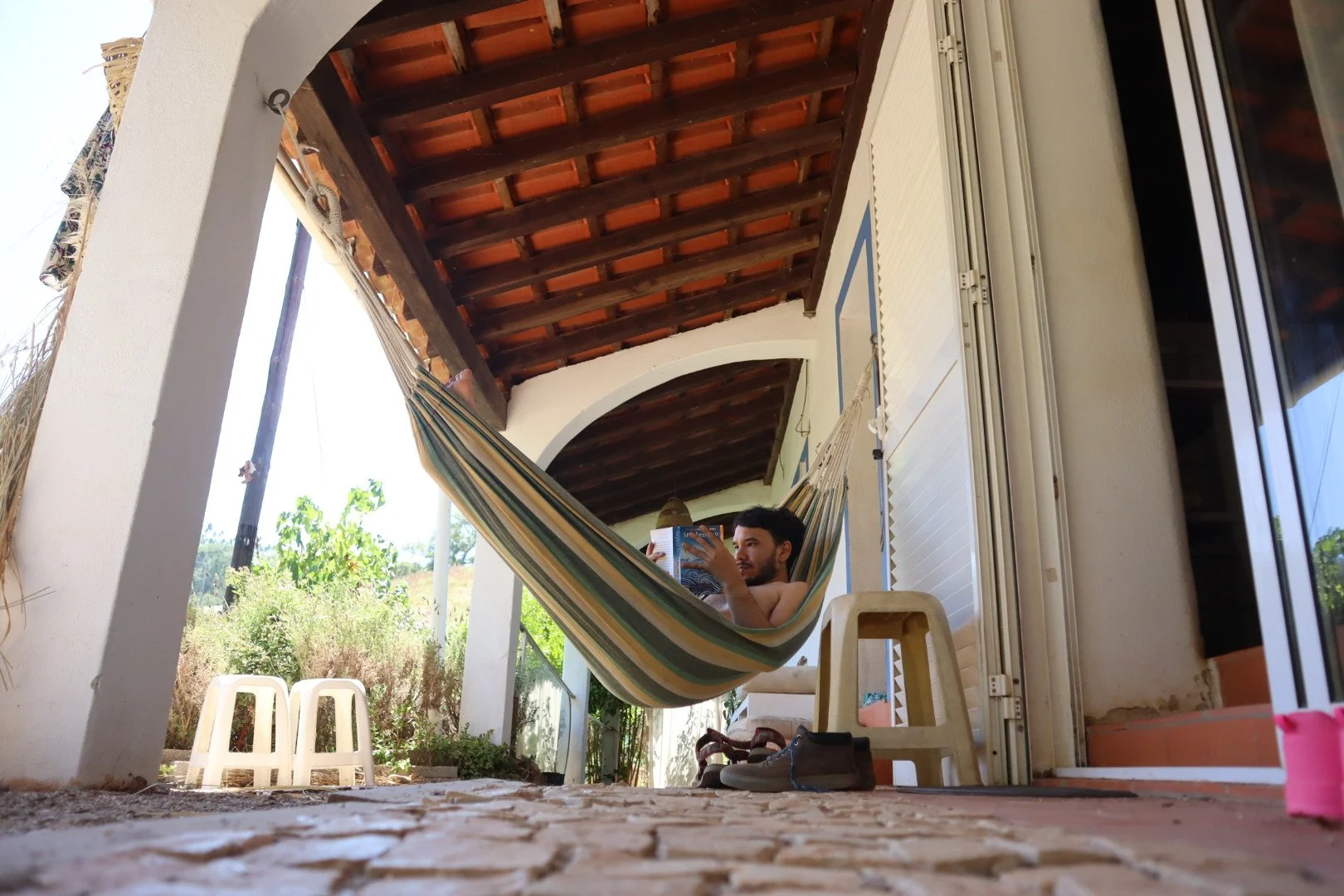 202507_front_porch_4.jpg
