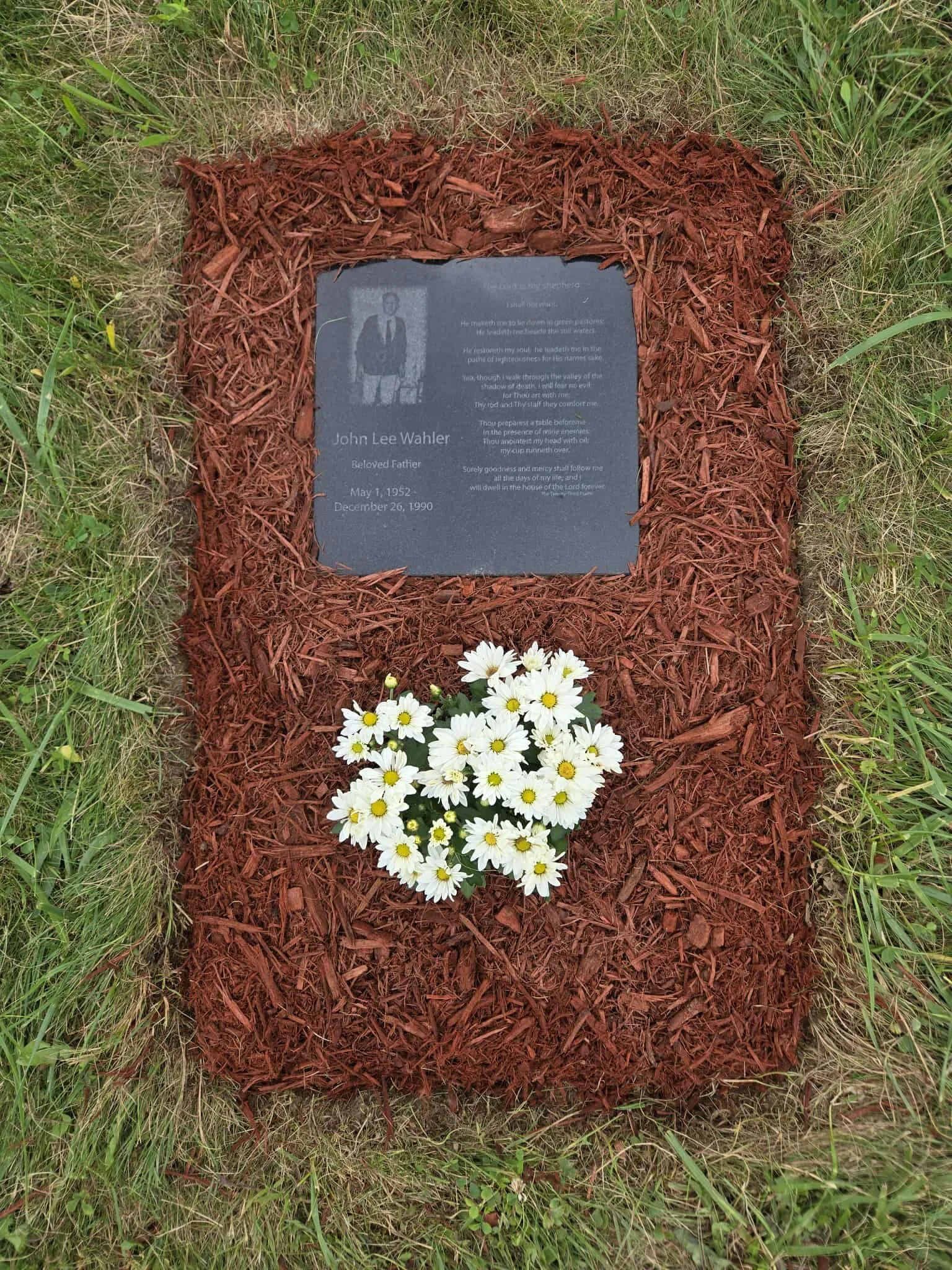 Headstone mulch after cleaning.jpg