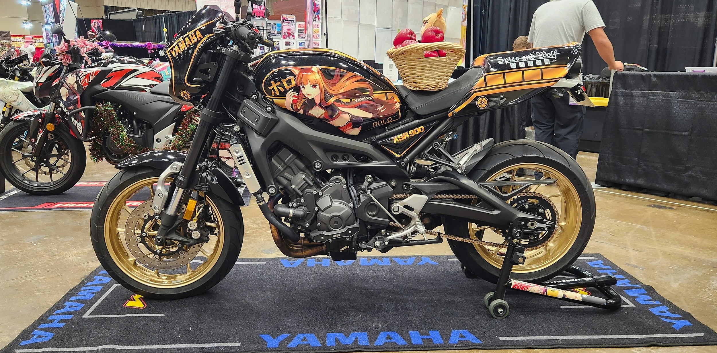 2017 Yamaha XSR900 / Holo from Spice and Wolf / astro_desu