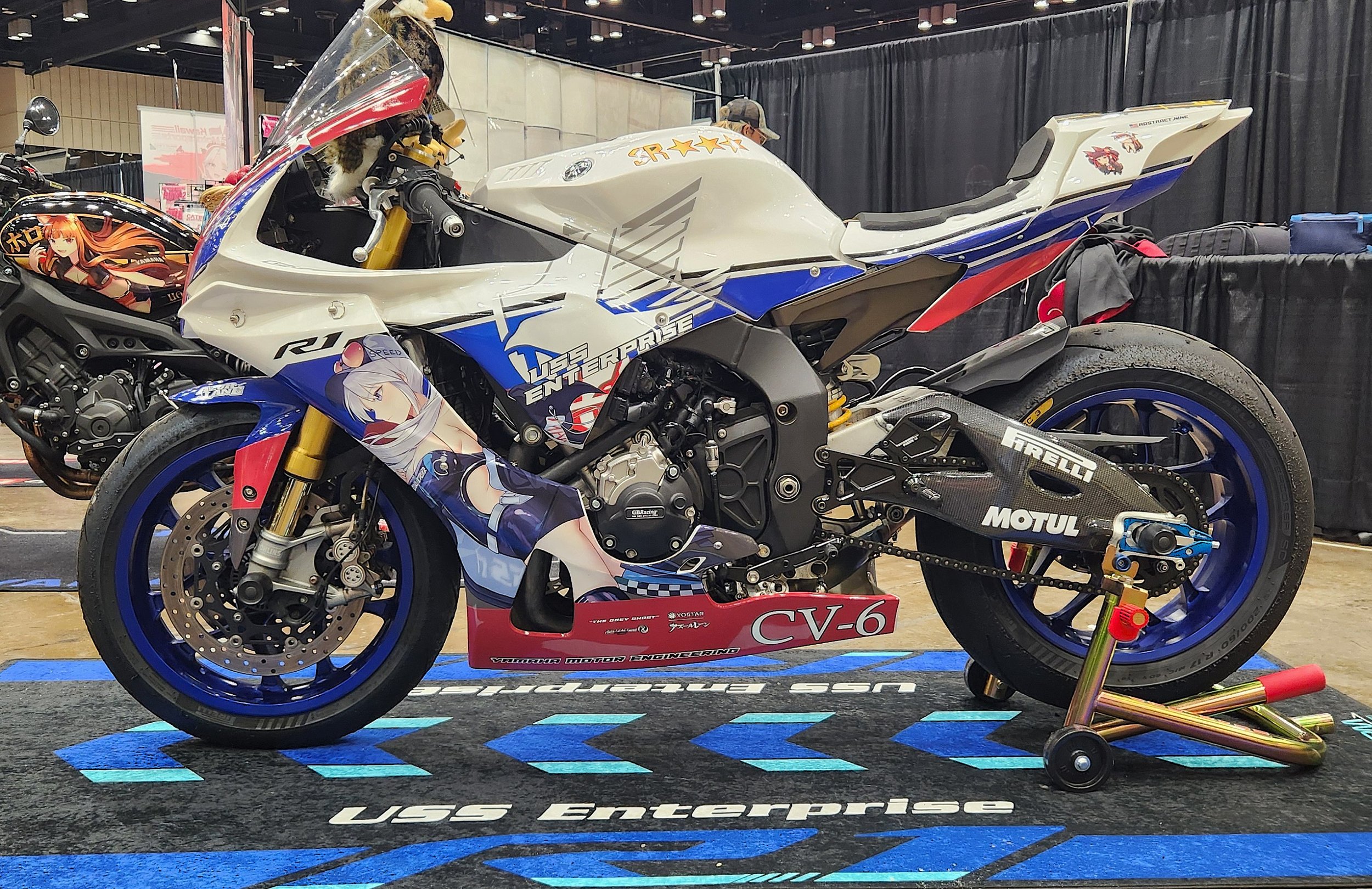 2015 Yamaha R1M / Enterprise from Azur Lane / astro_desu