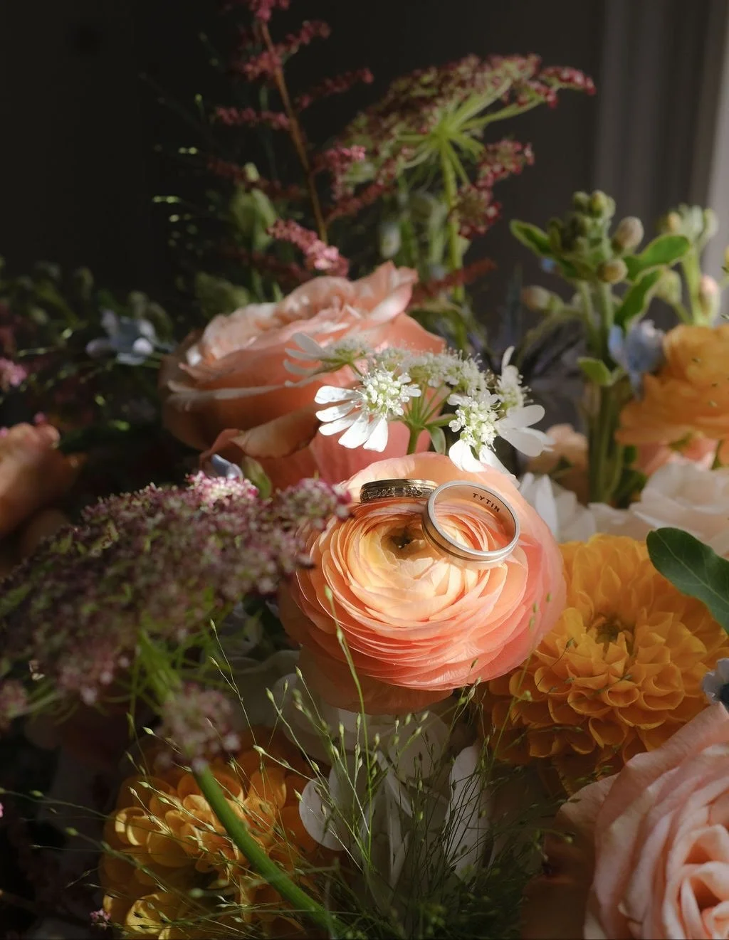Just basking in these dreamy floral photos of our wedding bands for Katie &amp; Victor who tied the knot last month 😍 Photos by @tessgrahamphoto

Also, friendly reminder ~ Made to Order pieces need to be ordered by this Monday 11/24 if ya want it fo
