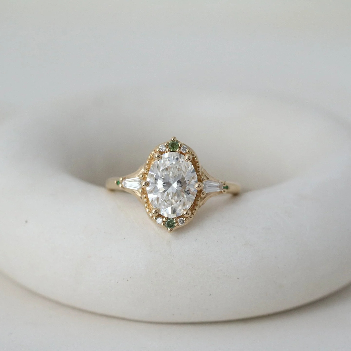 Have you heard of a &lsquo;roval&rsquo; diamond?? I hadn&rsquo;t until I found this little cutie for John &amp; Kelly! It&rsquo;s basically a made up name, but it so adorably describes a very rounded oval. To make this ring even more interesting, bot