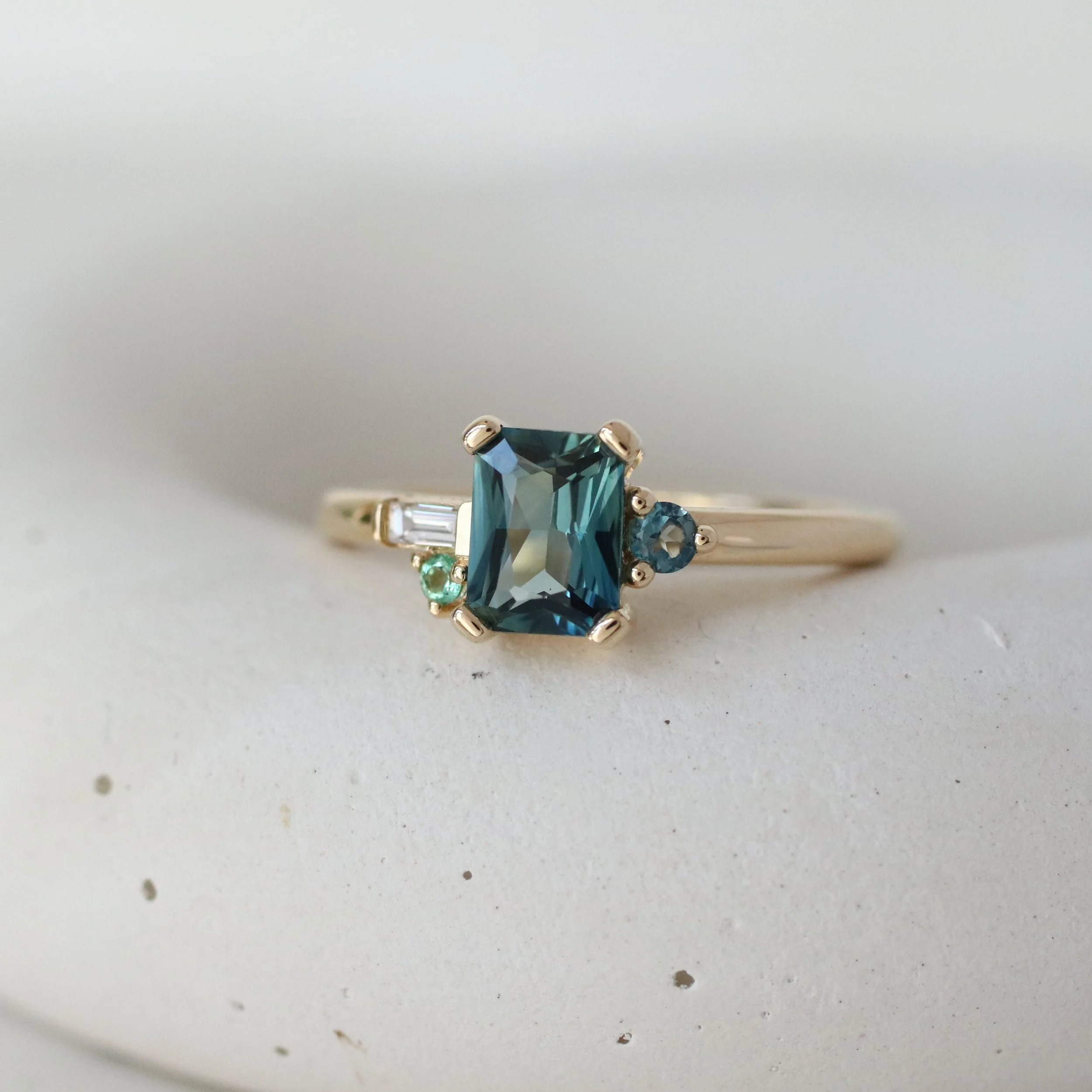 A few mother&rsquo;s rings I&rsquo;ve had the honor of creating (including my own). Happy Mother&rsquo;s Day 🌸 I know it&rsquo;s tomorrow, but I plan on peacing-out &amp; enjoying my day 🙌🏼 

+
+
+
#happymothersday #customjewelry #mothersring #chi