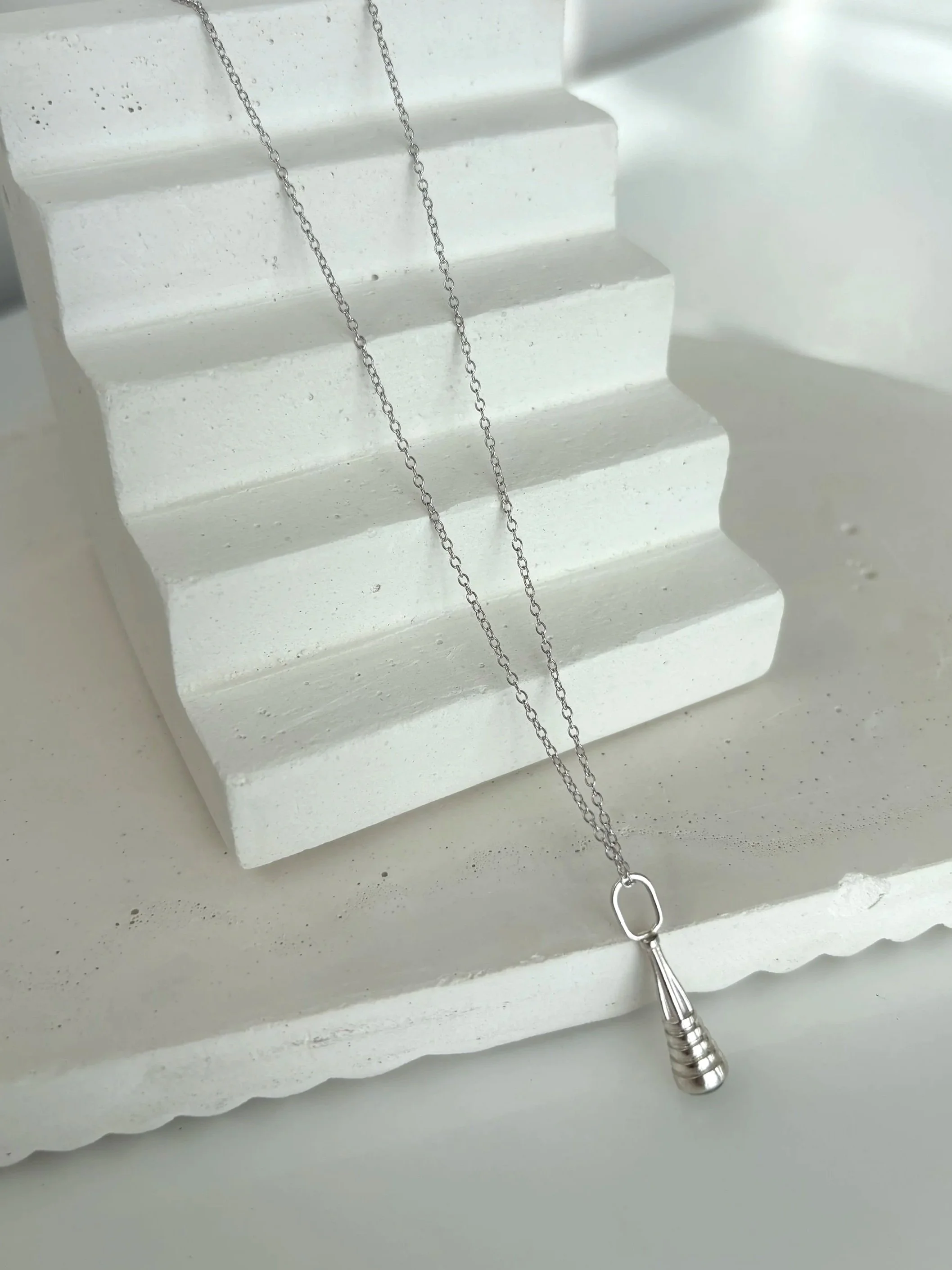 Lilith Pendant in silver and seraphinite