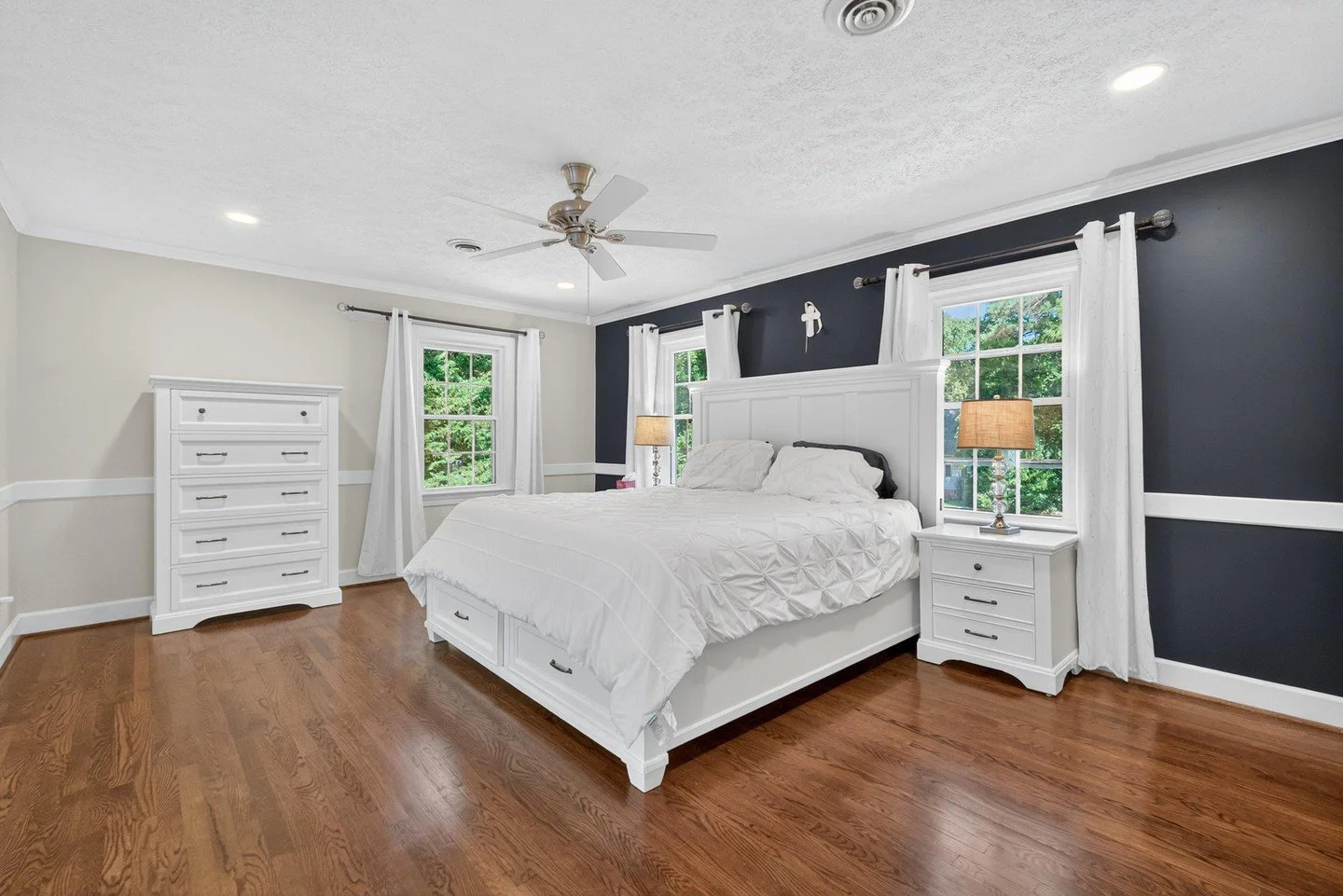 🏡 Room to Grow at 23 Whittakers Mill Rd | $1,169,000
📍 5,813 SqFt | Deeded pond access | 3 fireplaces | 10-zone Wi-Fi sprinkler

This beautifully updated Kingsmill home offers 6 spacious bedrooms and 5.5 baths &mdash; perfect for larger families or