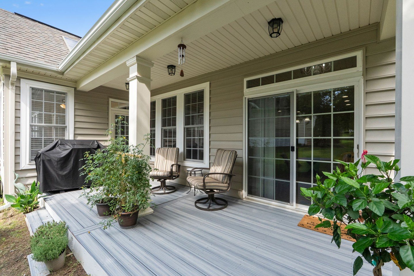✨ NEW LISTING: Low-Maintenance Luxury in Williamsburg! ✨

Looking for the perfect blend of elegance and ease? This home is truly one of the best values in the neighborhood. 🏡❤️

7120 Pinebrooke Road, Williamsburg Va | Colonial Heritage 
$495,000 | 3