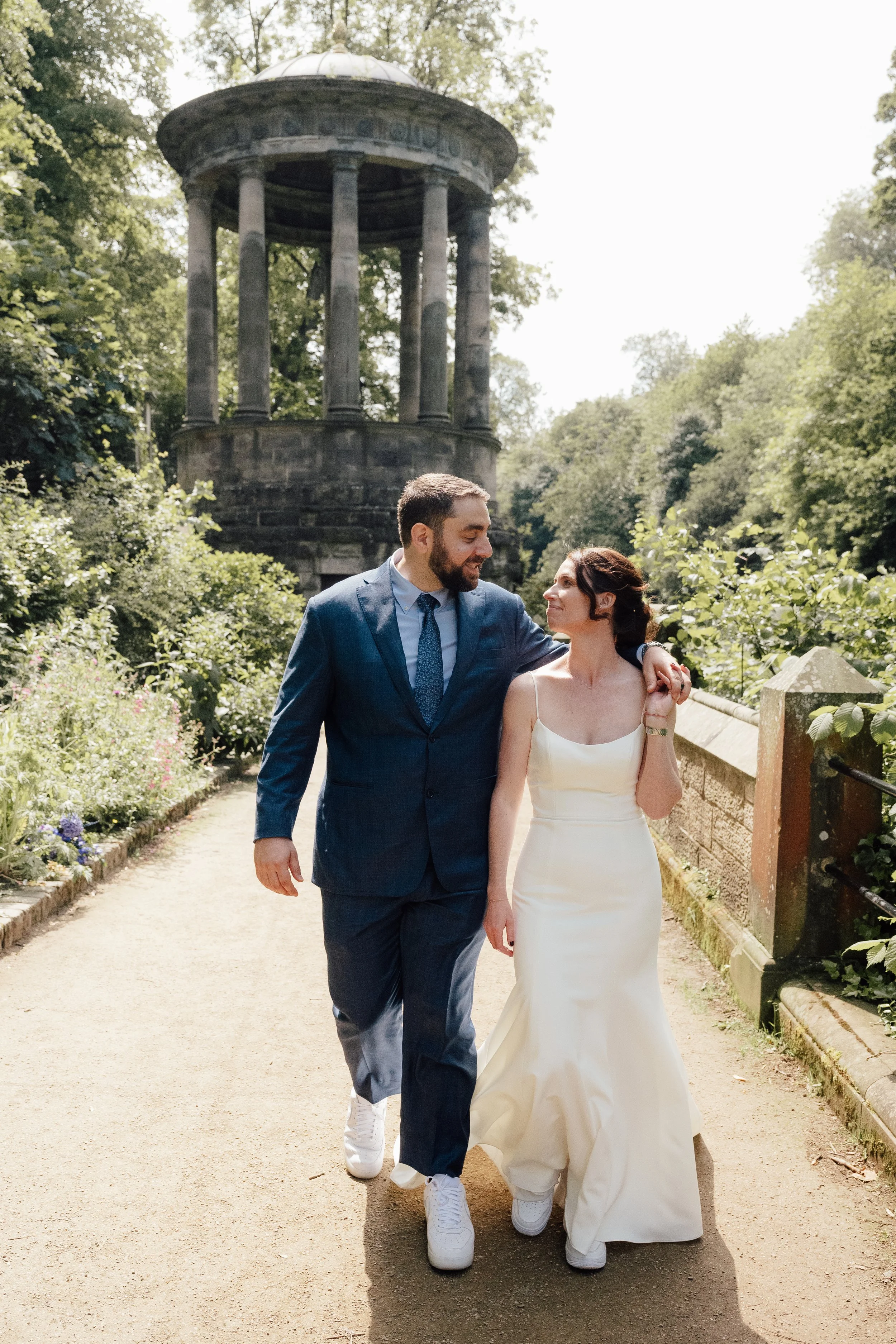 Eloping in Edinburgh