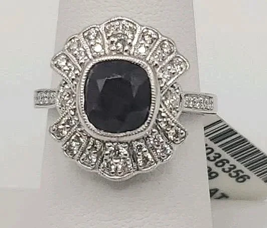 Authenticated Vintage Jewelry & Timeless Vintage Fashion