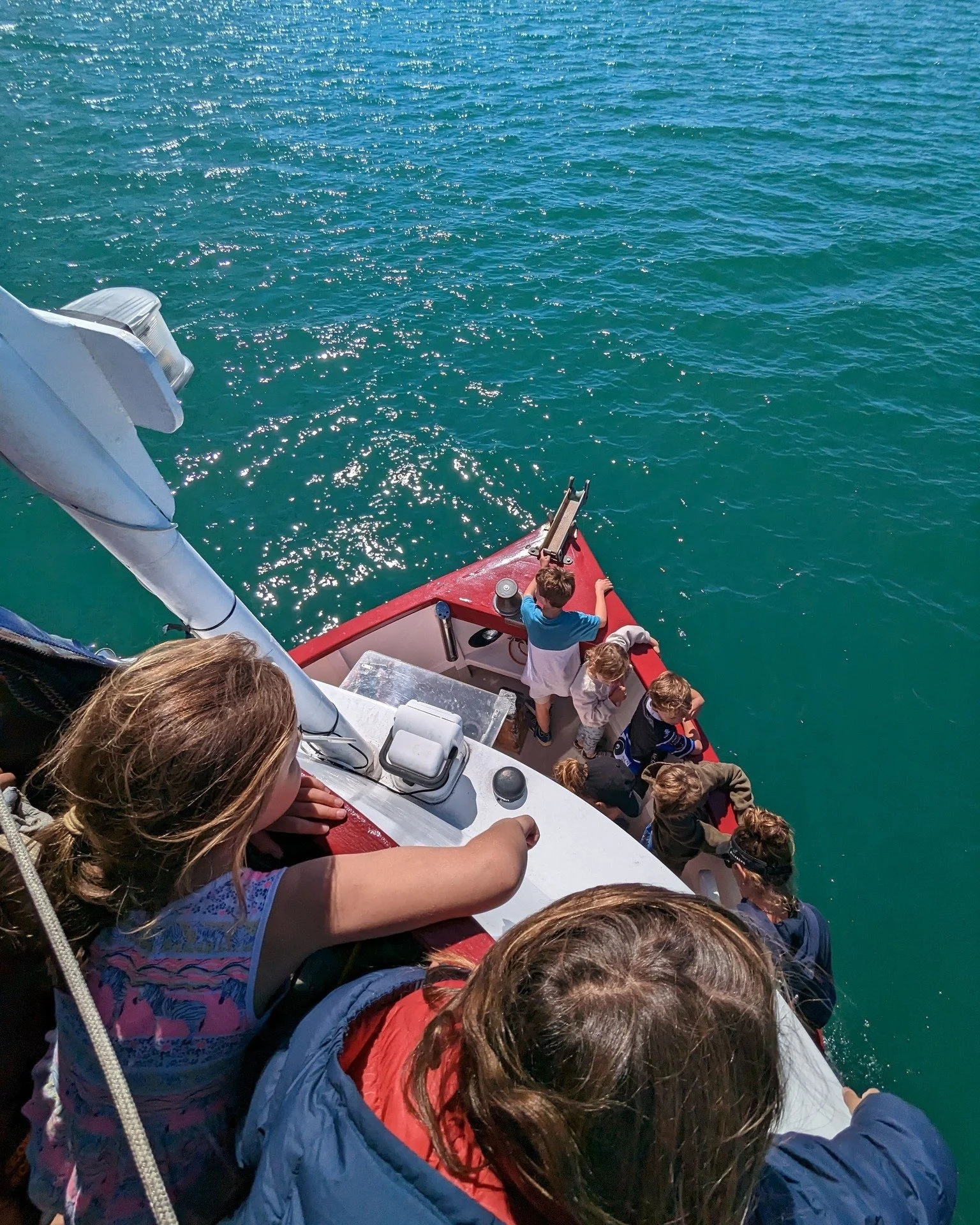 Join us for a 1-hour scenic cruise around the island &ndash; the perfect adventure for all ages! 🌊☀️
Children under 12 go for FREE with every paying adult &ndash; fun for the whole family without breaking the bank!

📅 Weekend departures in October 