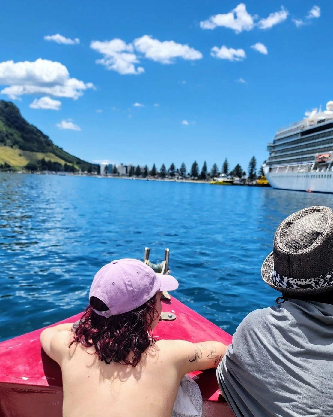 Gotta love the scale of these cruise ships when they visit Tauranga! They bring a whole lot of life and buzz to the harbour 🚢

Want the perfect viewing platform to watch the ships (or just escape the crowds)? Hop aboard our one-hour harbour cruise! 