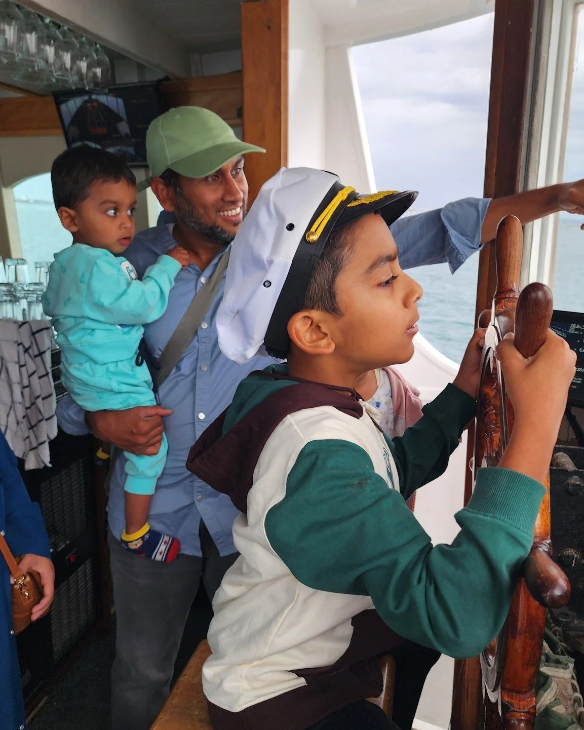 Fun for all, stressful for some? 
Jokes aside, we be here training and inspiring some potential skippers!
.
.
.
#bayofplenty #kewpiecruises #youngskipper #inspiring #children #oceanlover #skipper #boatlife #nztourism #nzfamily #nzsummer #nzthingstodo