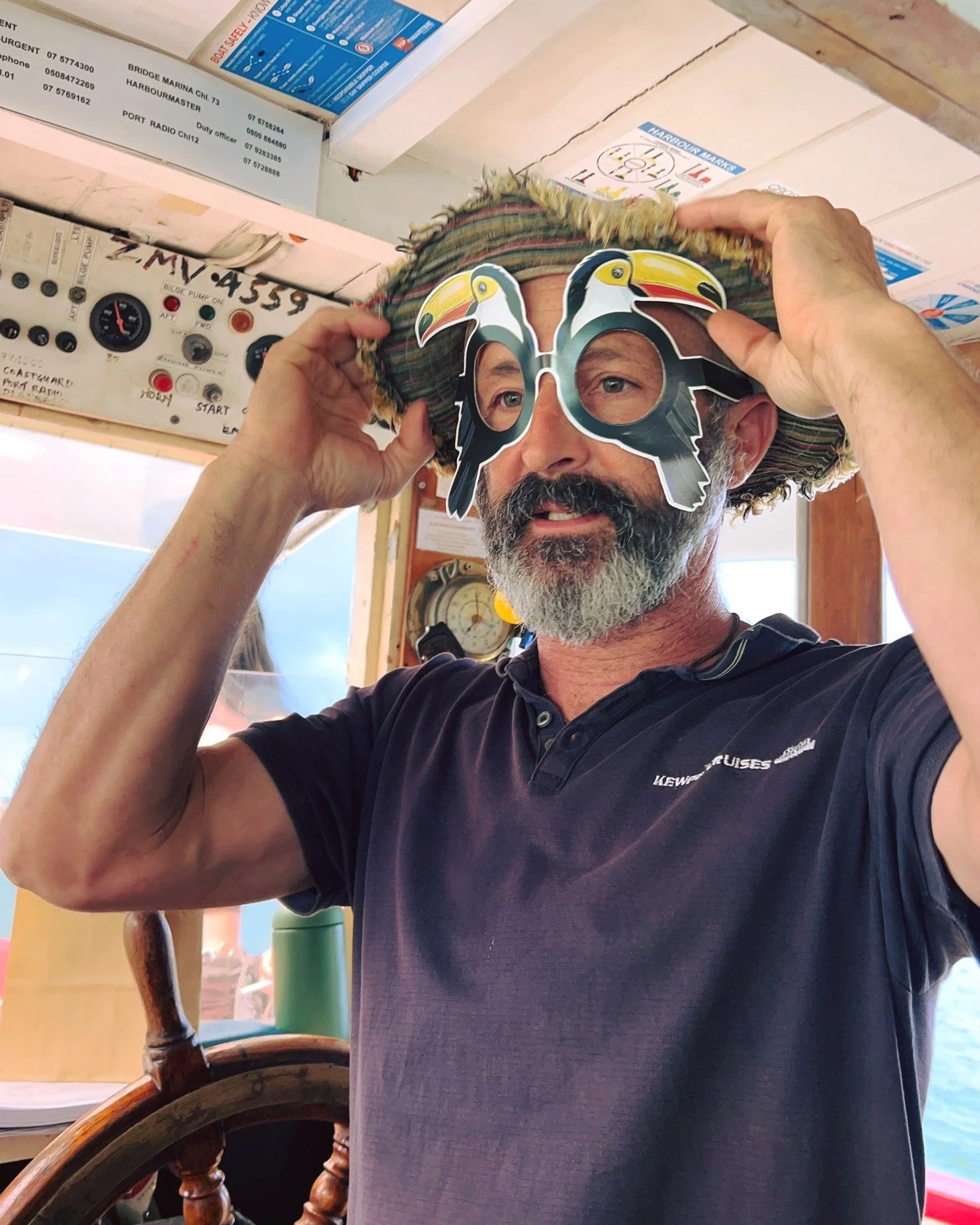 Captain's orders: HAVE FUN!
Think our cruises are just about the views? Wait until you meet the crew! 🙌
.
.
.

#taurangaharbourviews #purenewzealand🇳🇿 #bayofplentybusiness #boatlife #nztravels #nztraveller #bayofplentytourism #bayofplenty #bayofpl