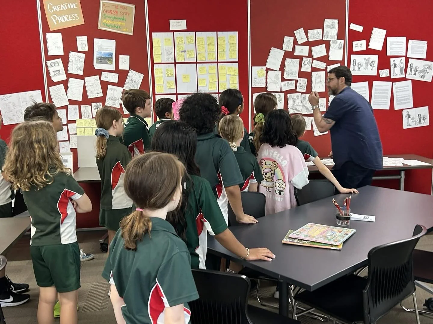 Reminder! I deliver in-class workshops where I take students on the journey through my creative process. It&rsquo;s messy in the best possible way. 

If you&rsquo;re looking for a way to ignite creative energy, get in touch via @speakers.ink 

#creat