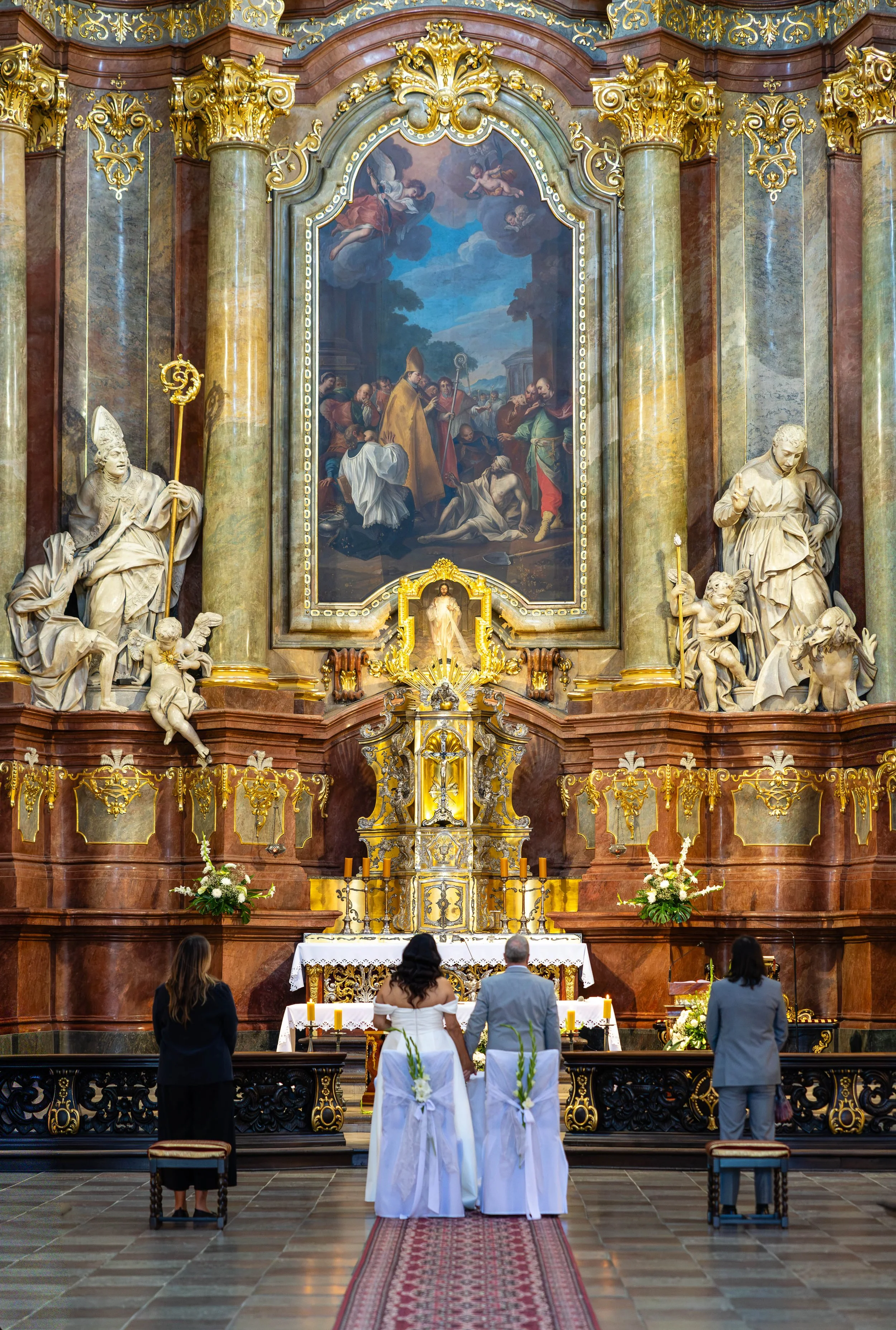 the main altar with eryk and magda -2.jpg