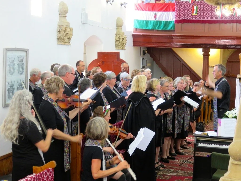 BUF Choir singing in Magyarszovat