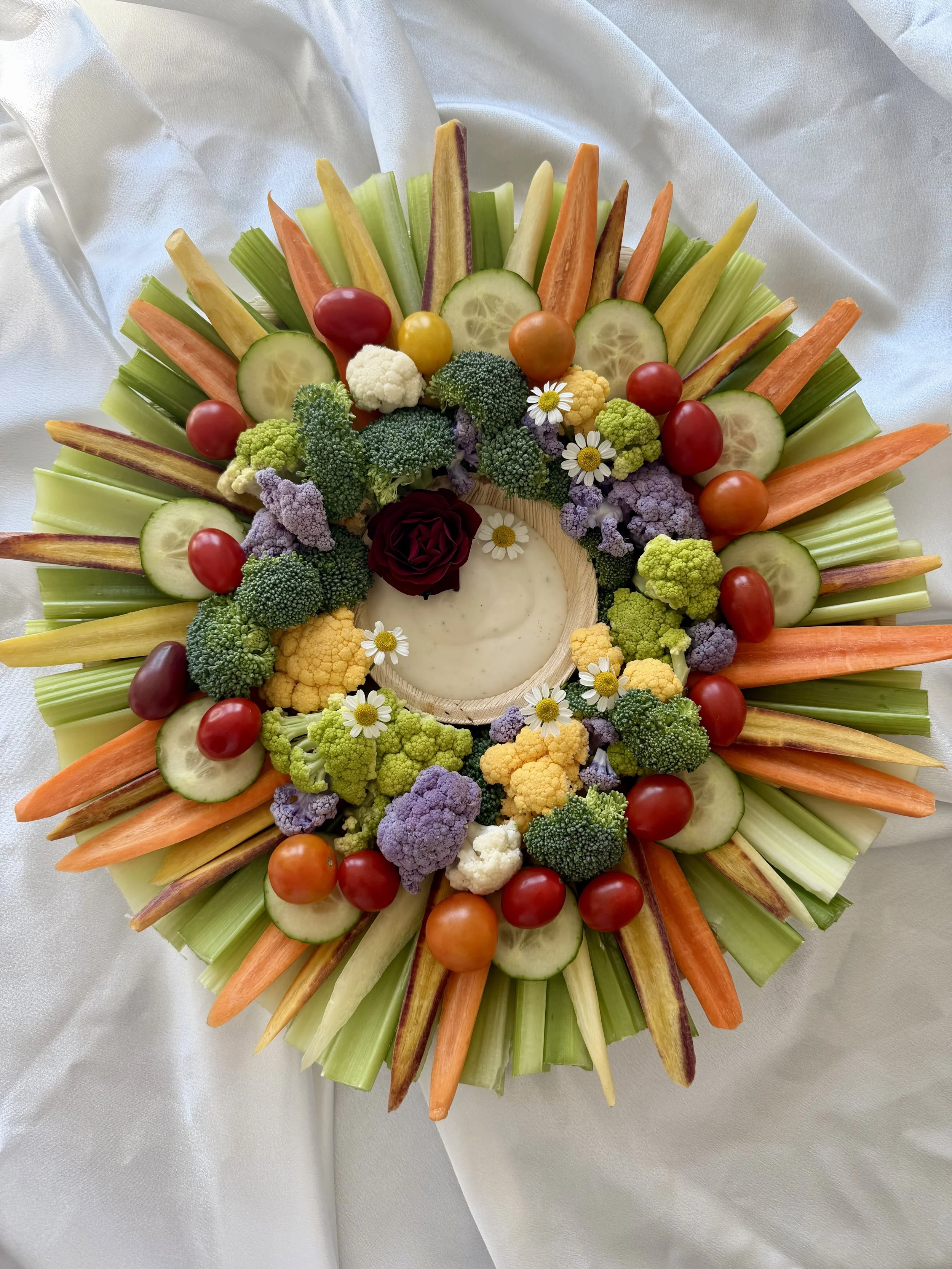Crudité/Fruit Palm Platter