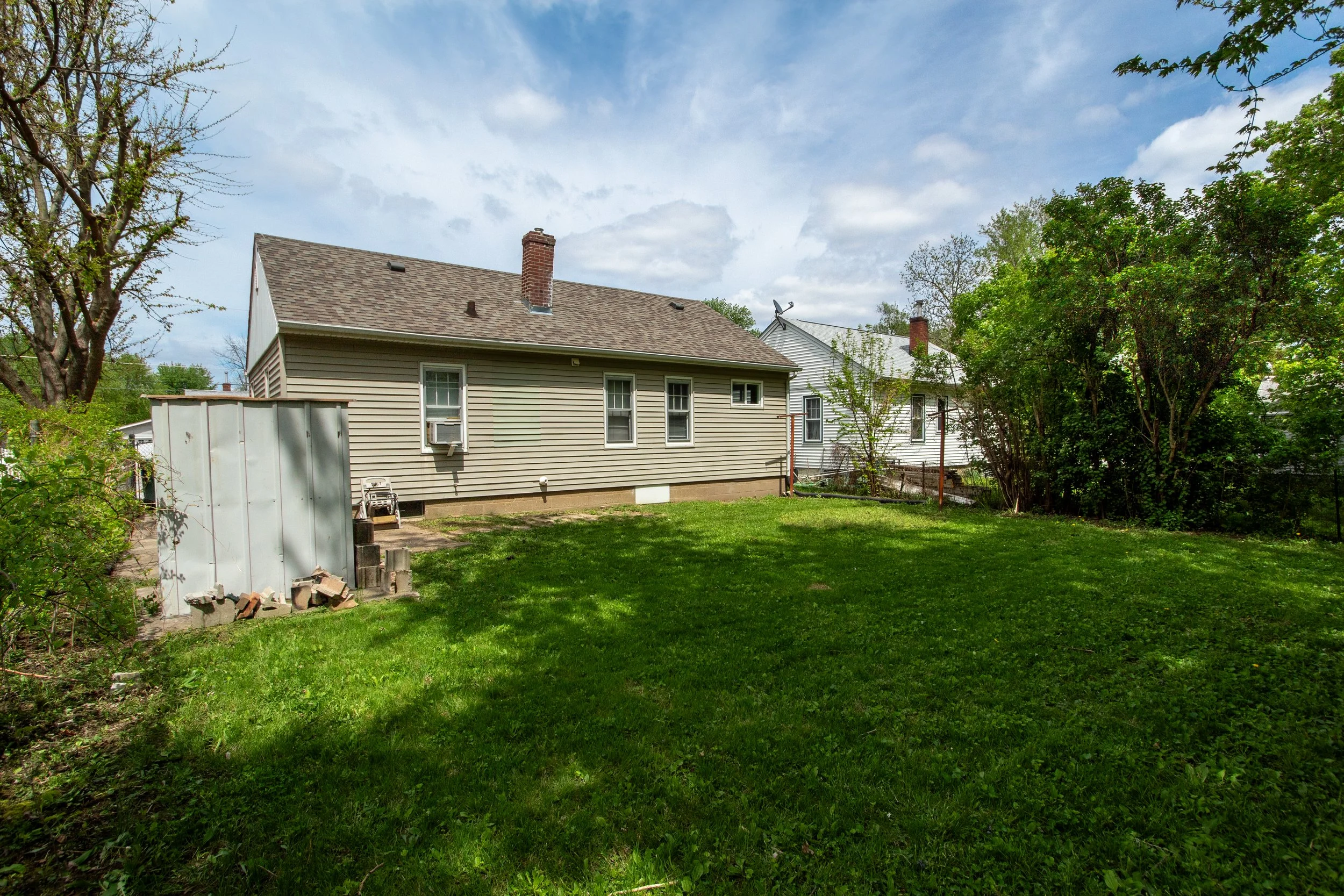 2207 W 51st St-4.jpg