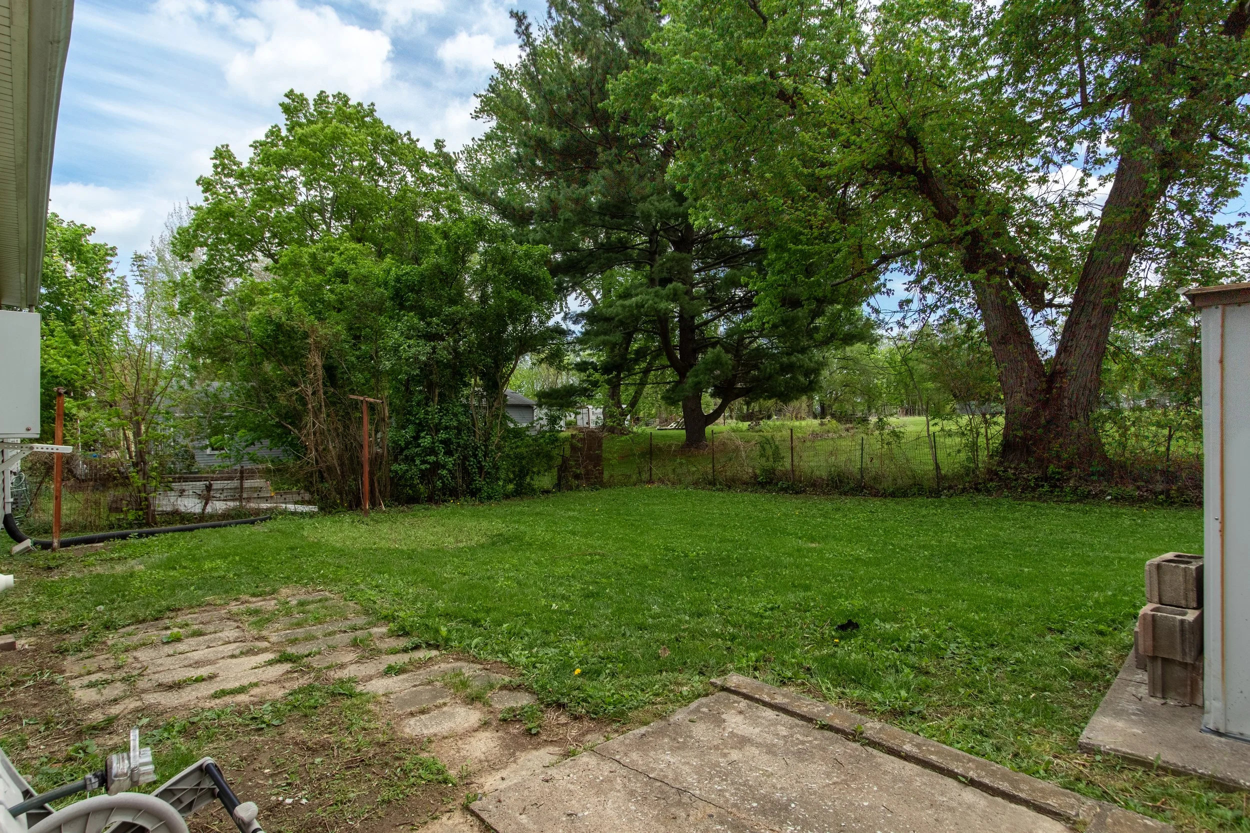 2207 W 51st St-5.jpg