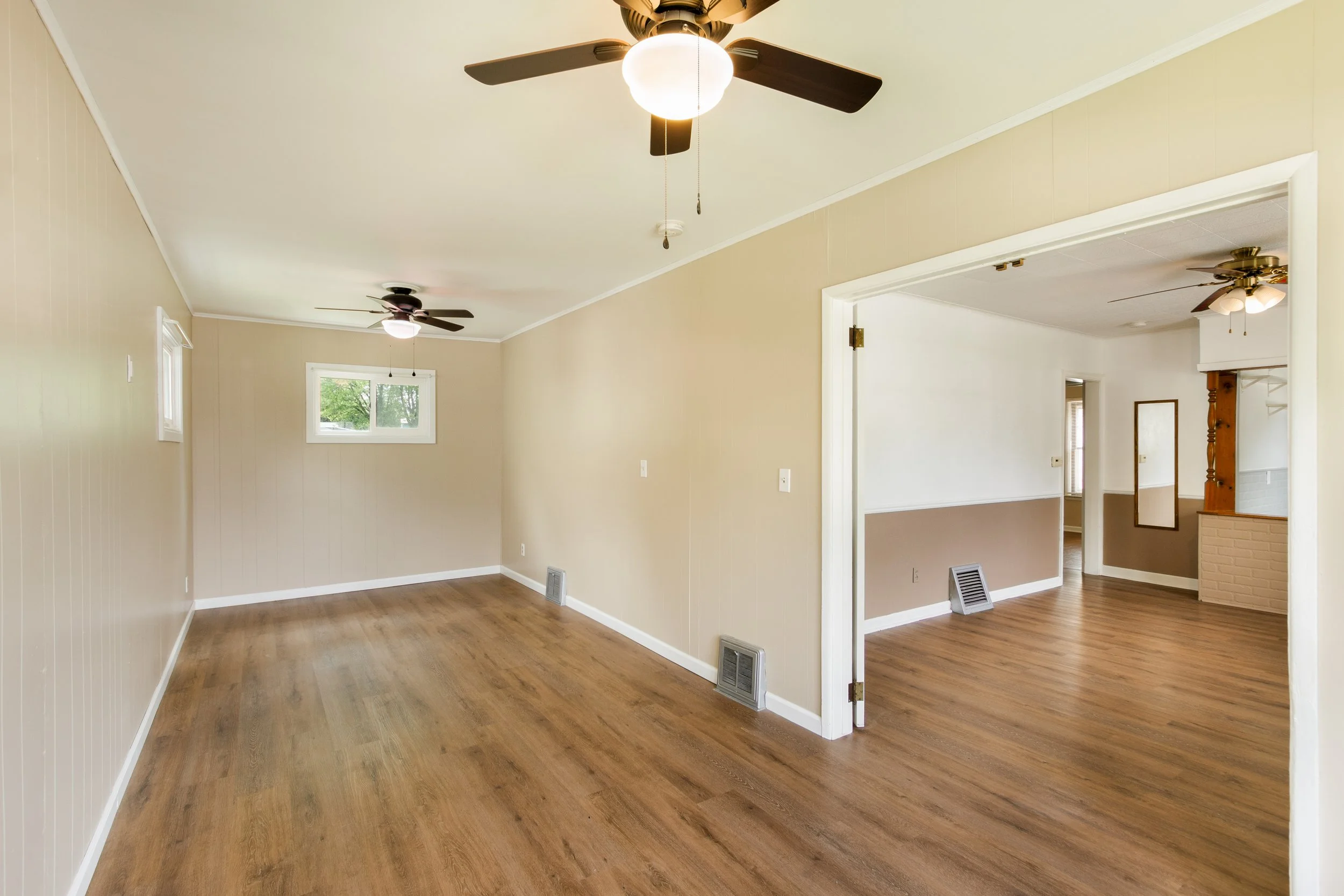 2207 W 51st St-8.jpg