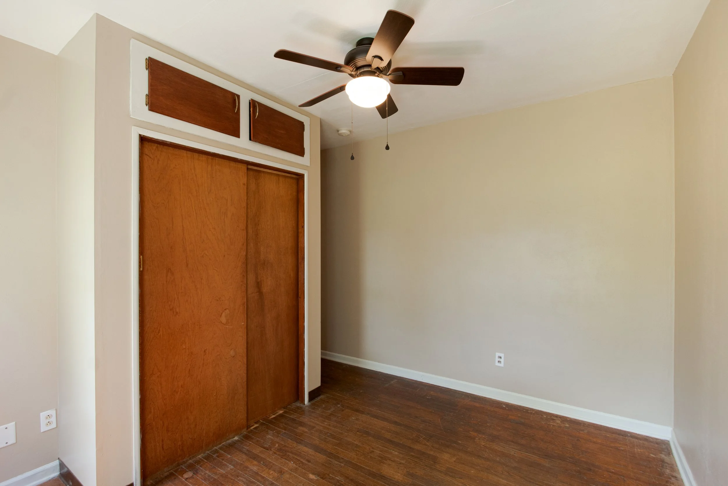 2207 W 51st St-12.jpg