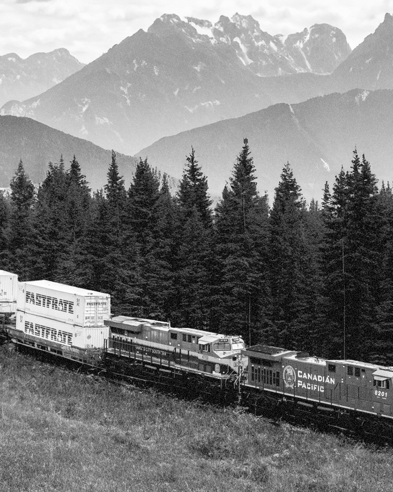 After months of anticipation and many challenges, we are thrilled to share that our latest container has landed in Canada!!! ❤️ Our shelves will be bursting with gorgeous artisanal goods, including kitchenware, textiles, natural stone decor, furnitur