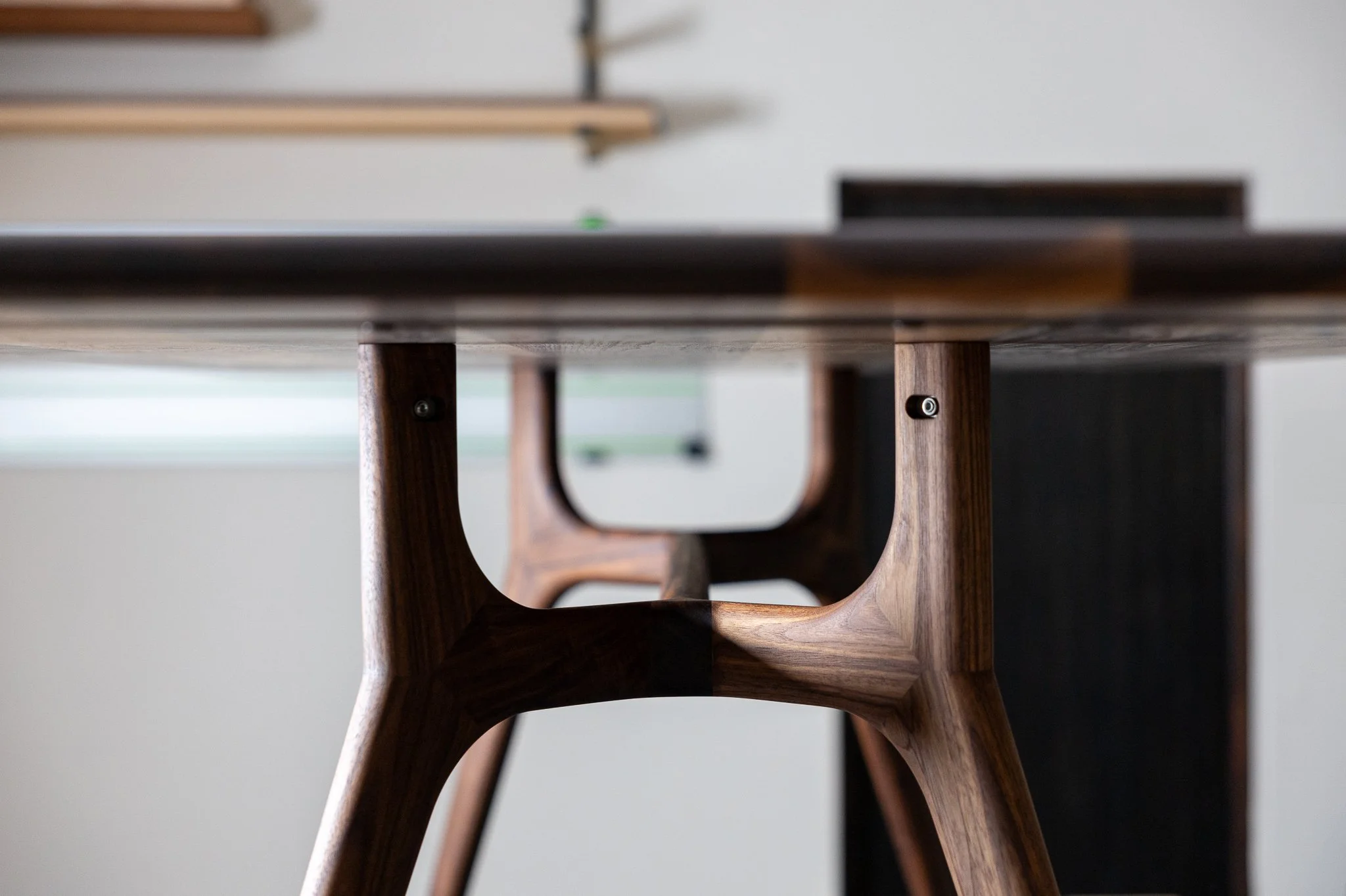 Curvy-Table-2.jpg