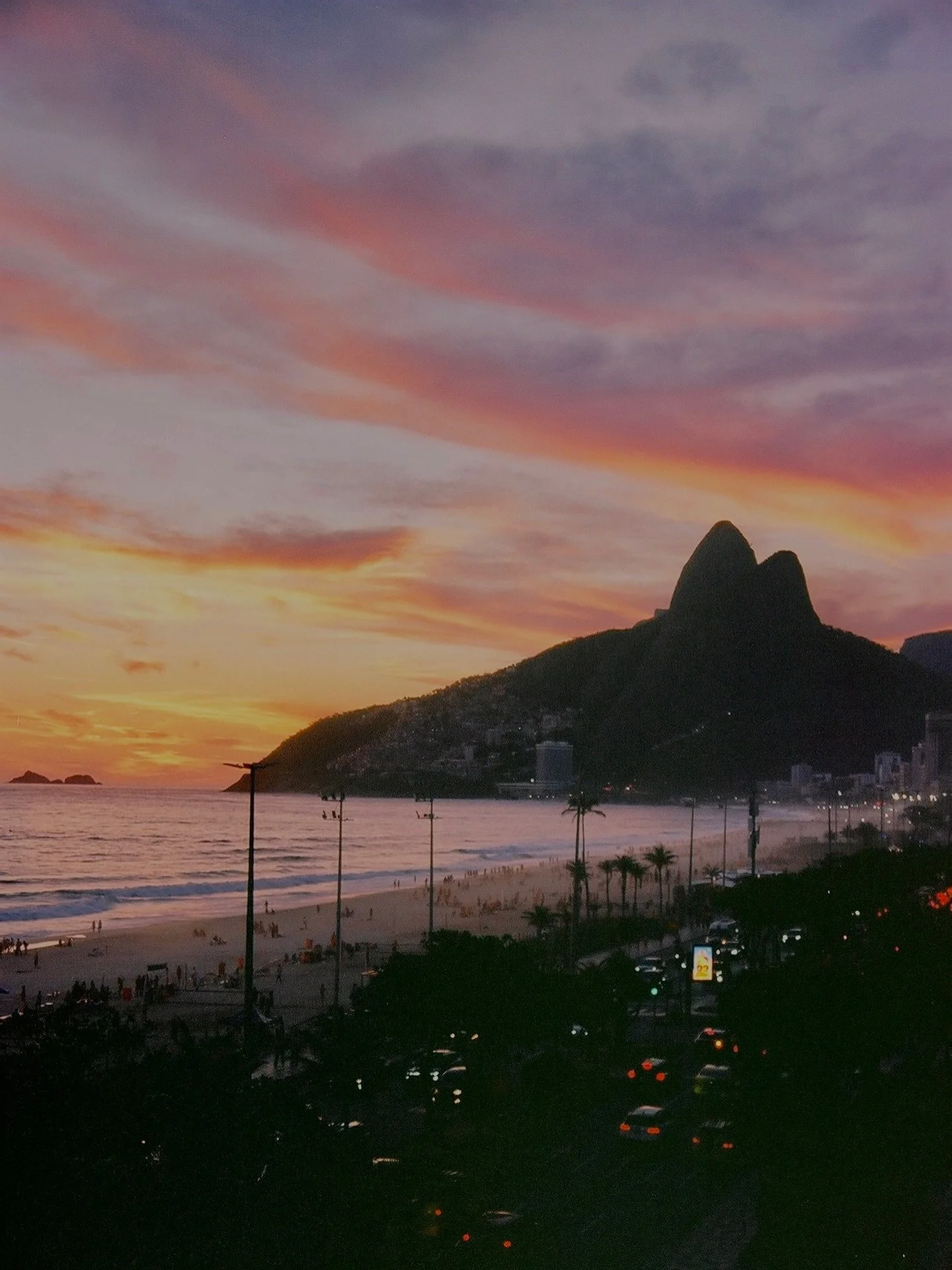 Ipanema Sunset 🇧🇷 #Brasil #35mm