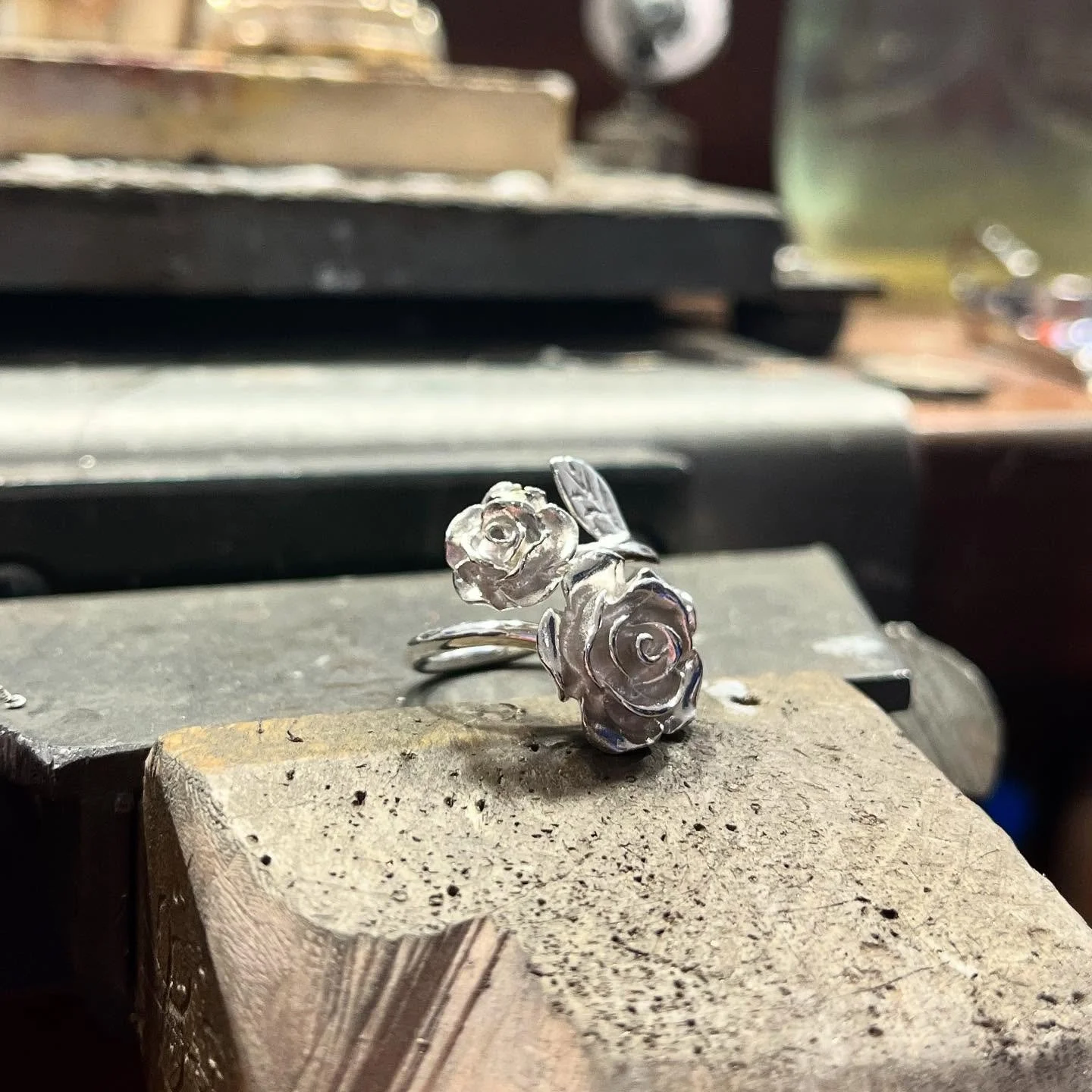 Want something unique, Bob is your jeweller! 

#handmade #visithenleybeach #customdesign #plumeriadesign #adelaidejeweller #shesaidyes #adelaide #diamondrings #australianmade #jewellerydesign #shoplocal #australianjewellery #australianjeweller #adela