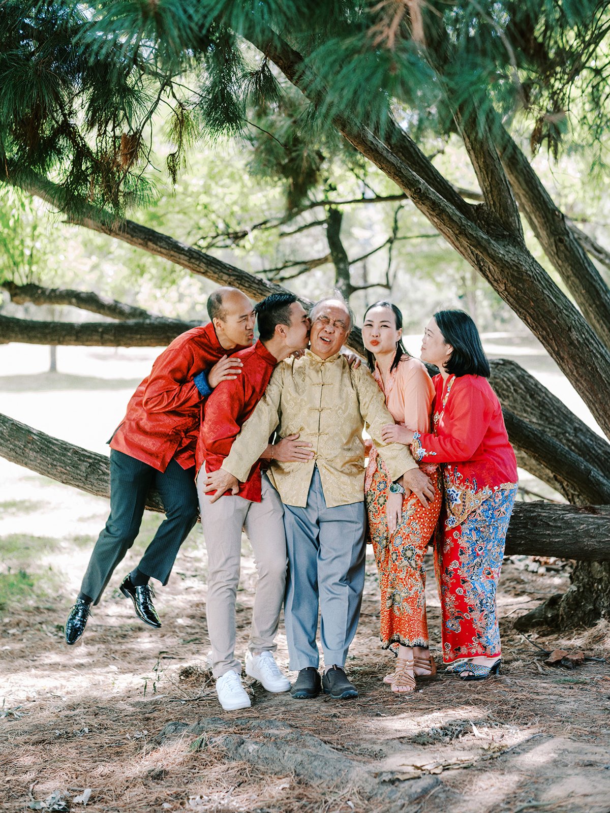Lee Meng_s Family Photoshoot Sneak Preview-15.jpg